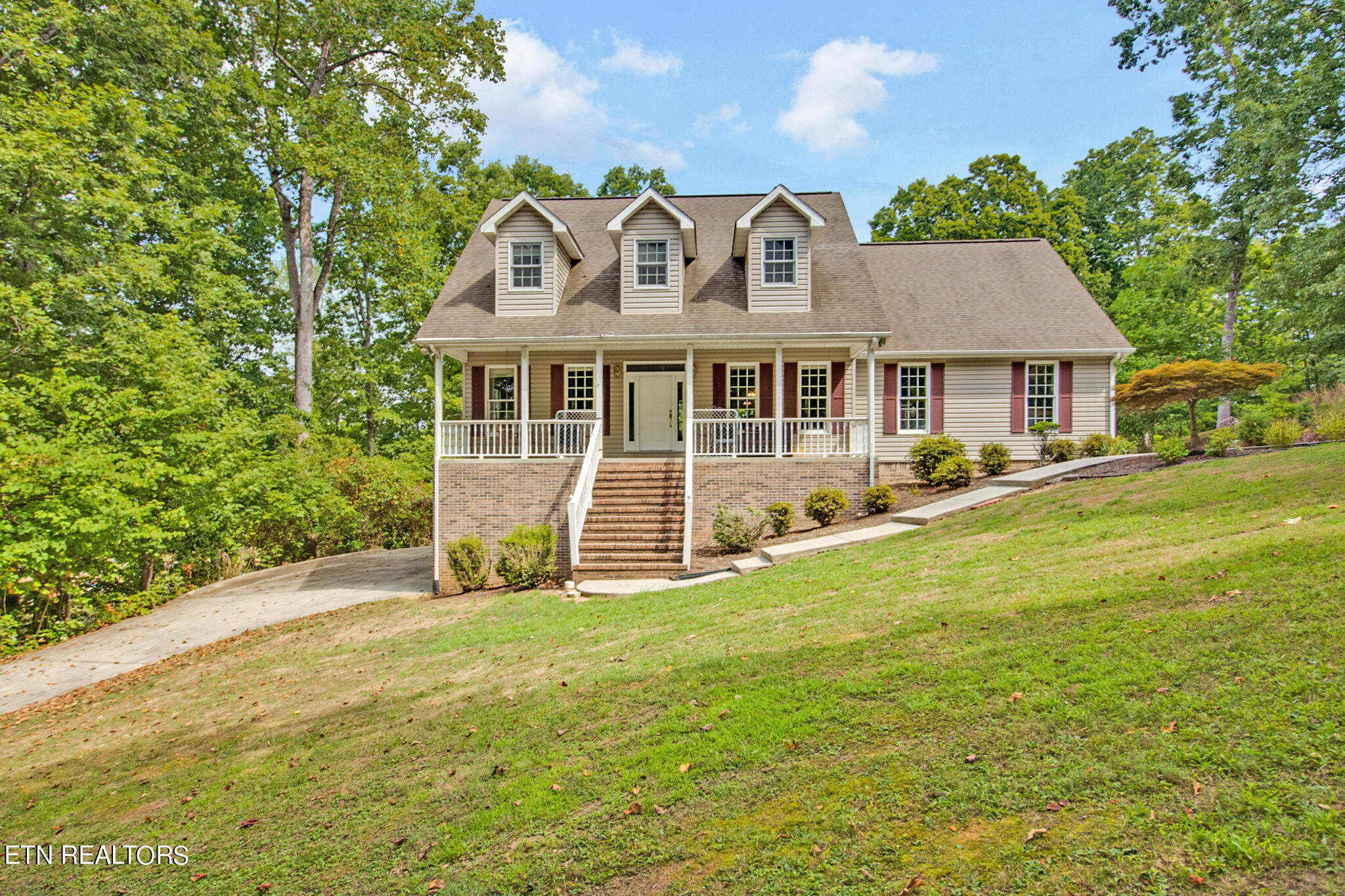 164 Loch Haven Drive Property Photo 1