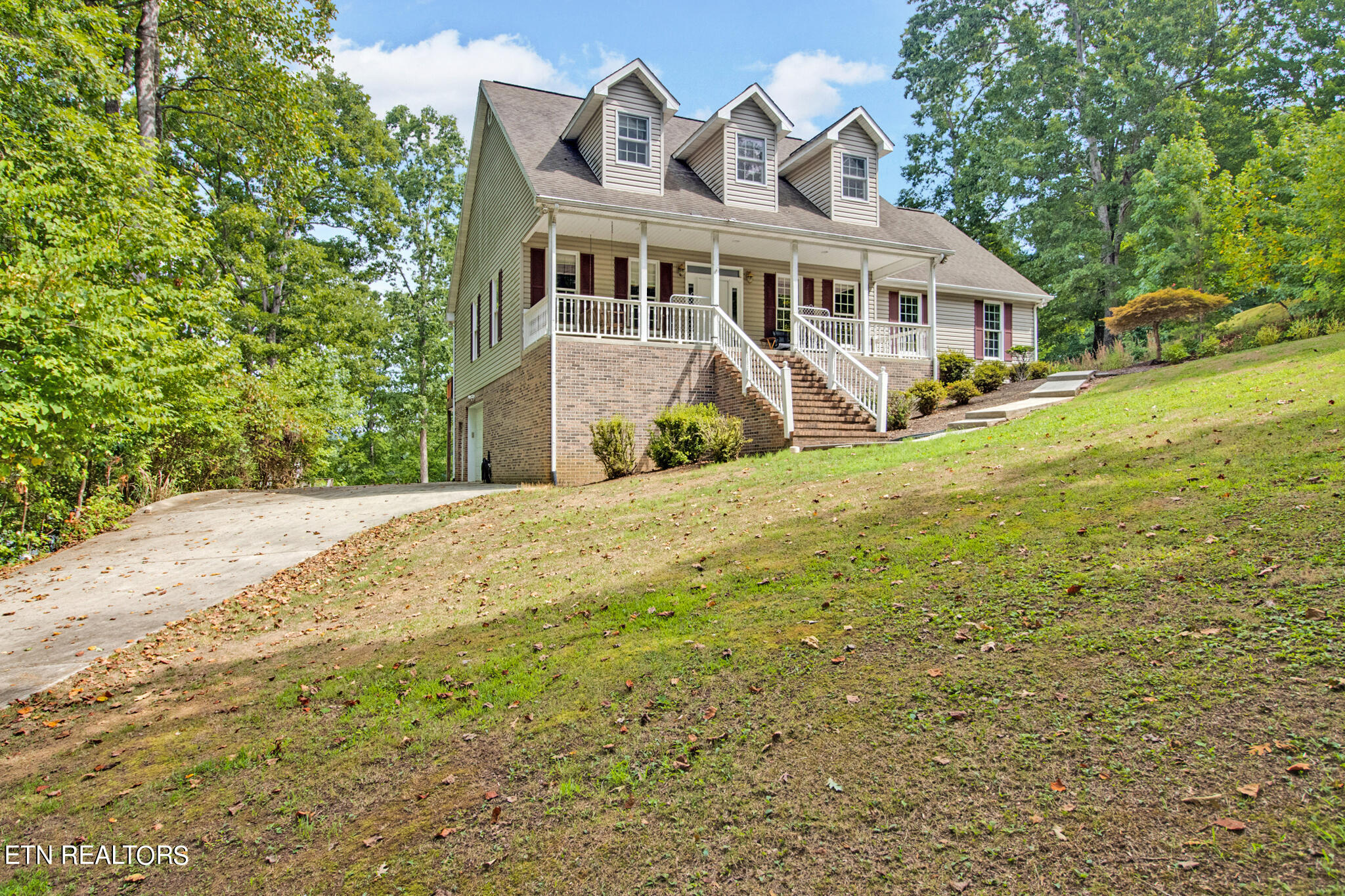 164 Loch Haven Drive Property Photo 3