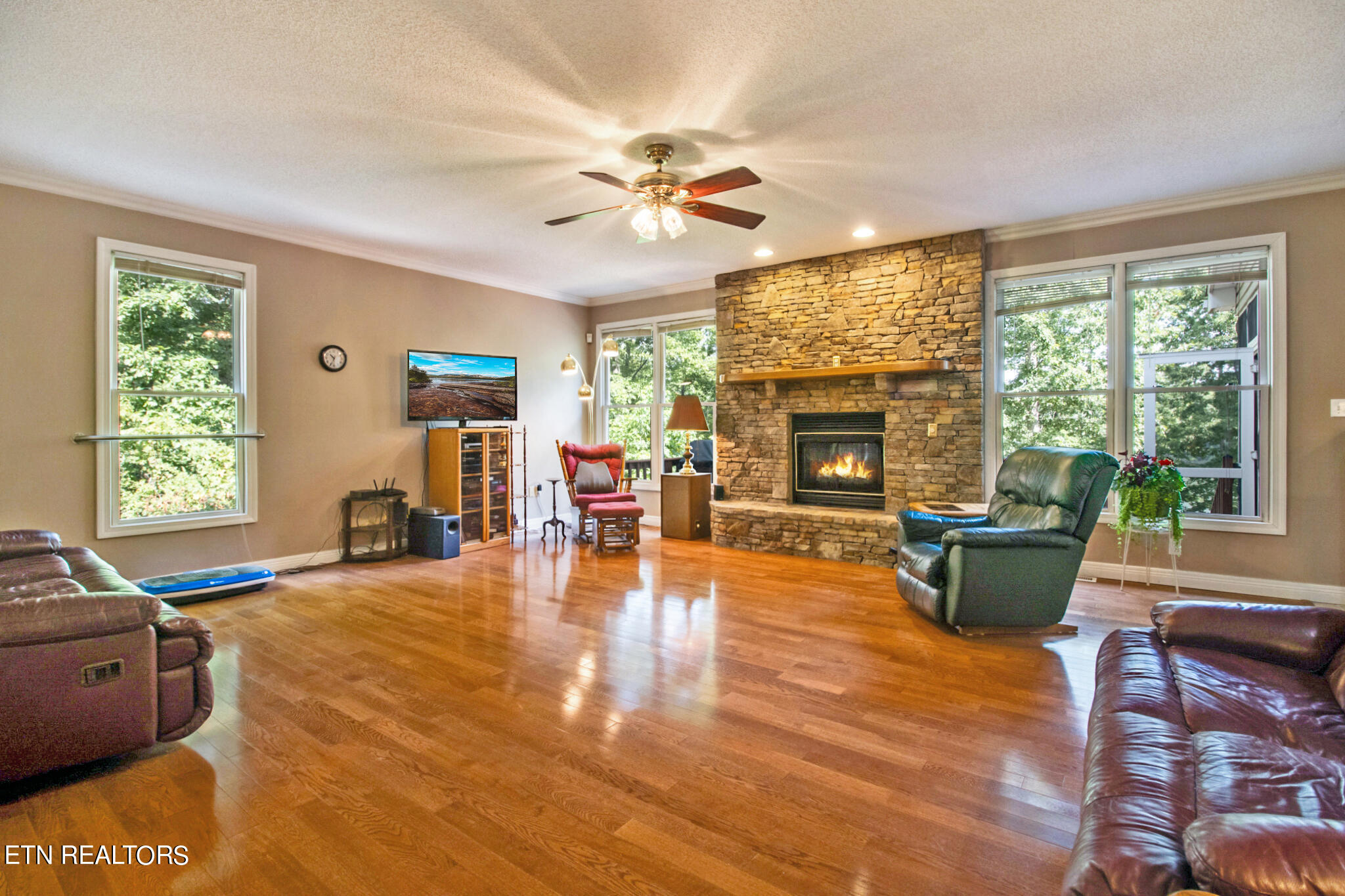 164 Loch Haven Drive Property Photo 14
