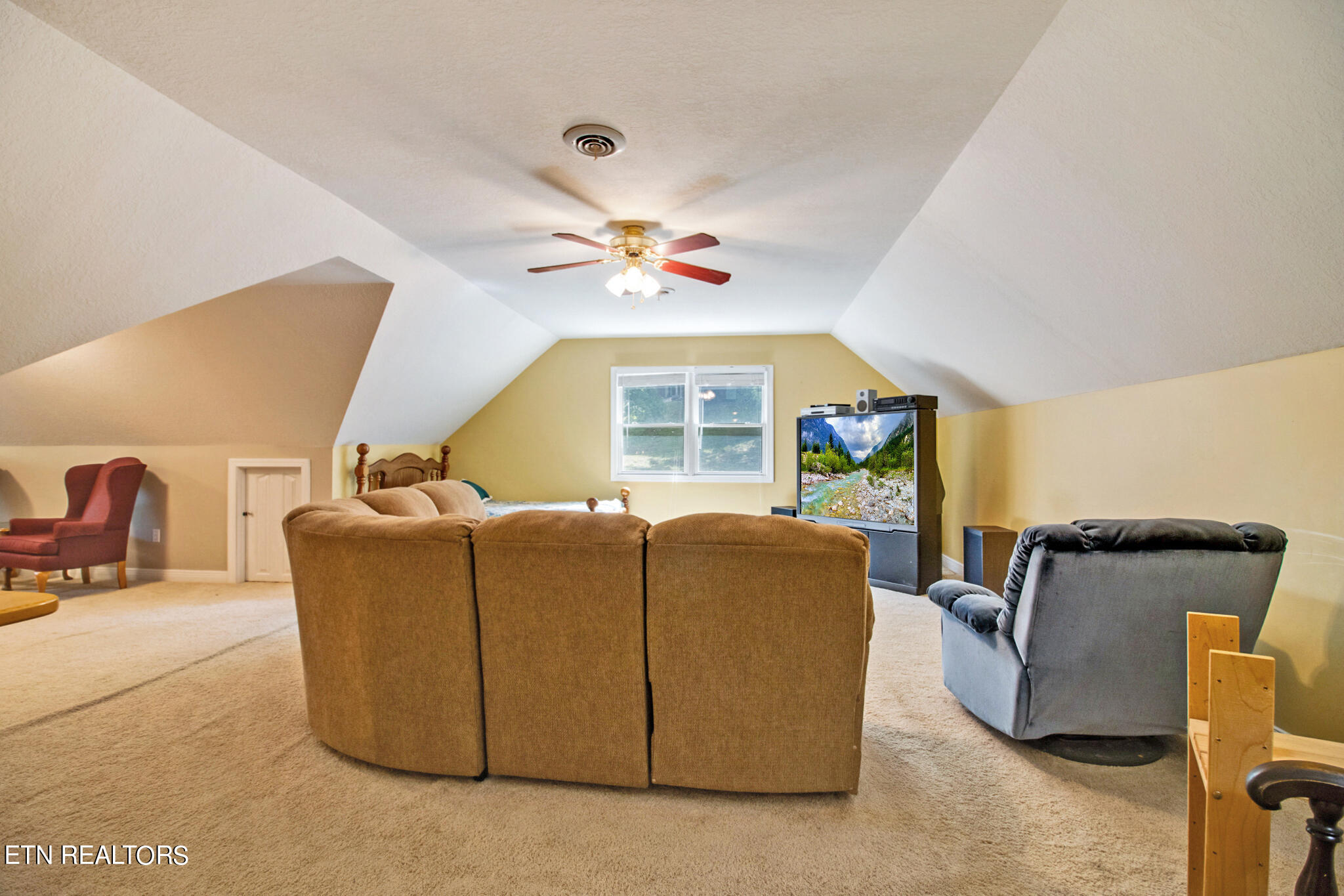 164 Loch Haven Drive Property Photo 38