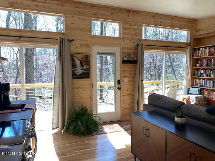 658 English Mountain Rd Property Photo 1