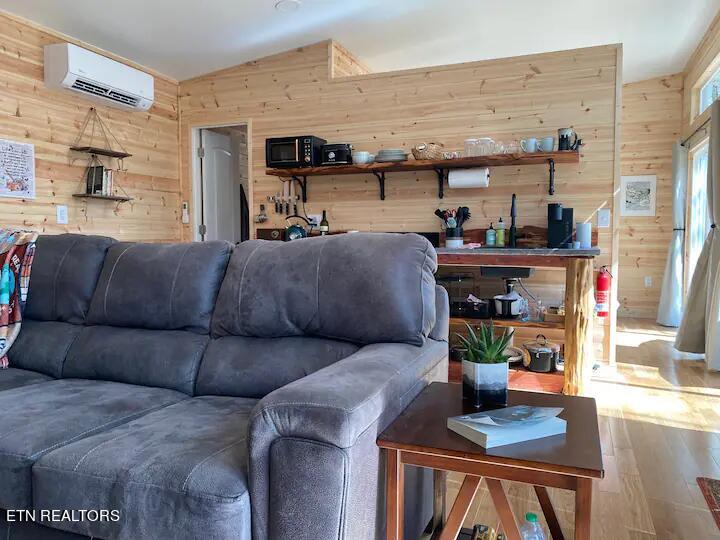 658 English Mountain Rd Property Photo 36