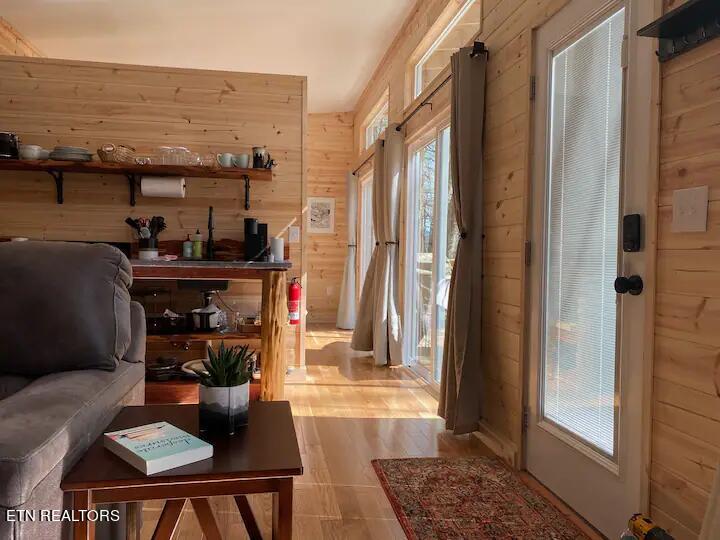 658 English Mountain Rd Property Photo 39
