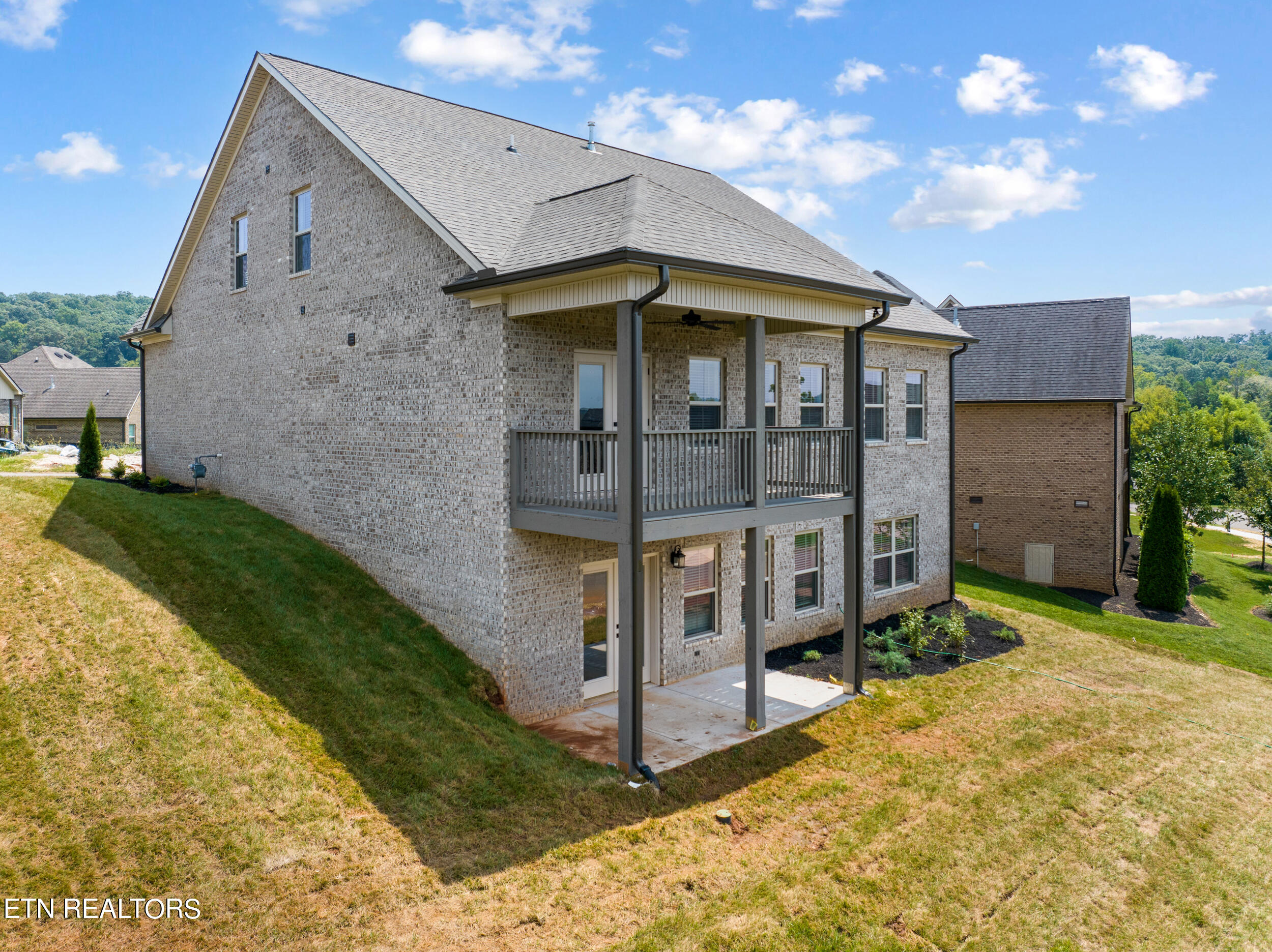 2527 Mishas Meadow Way Property Photo 3