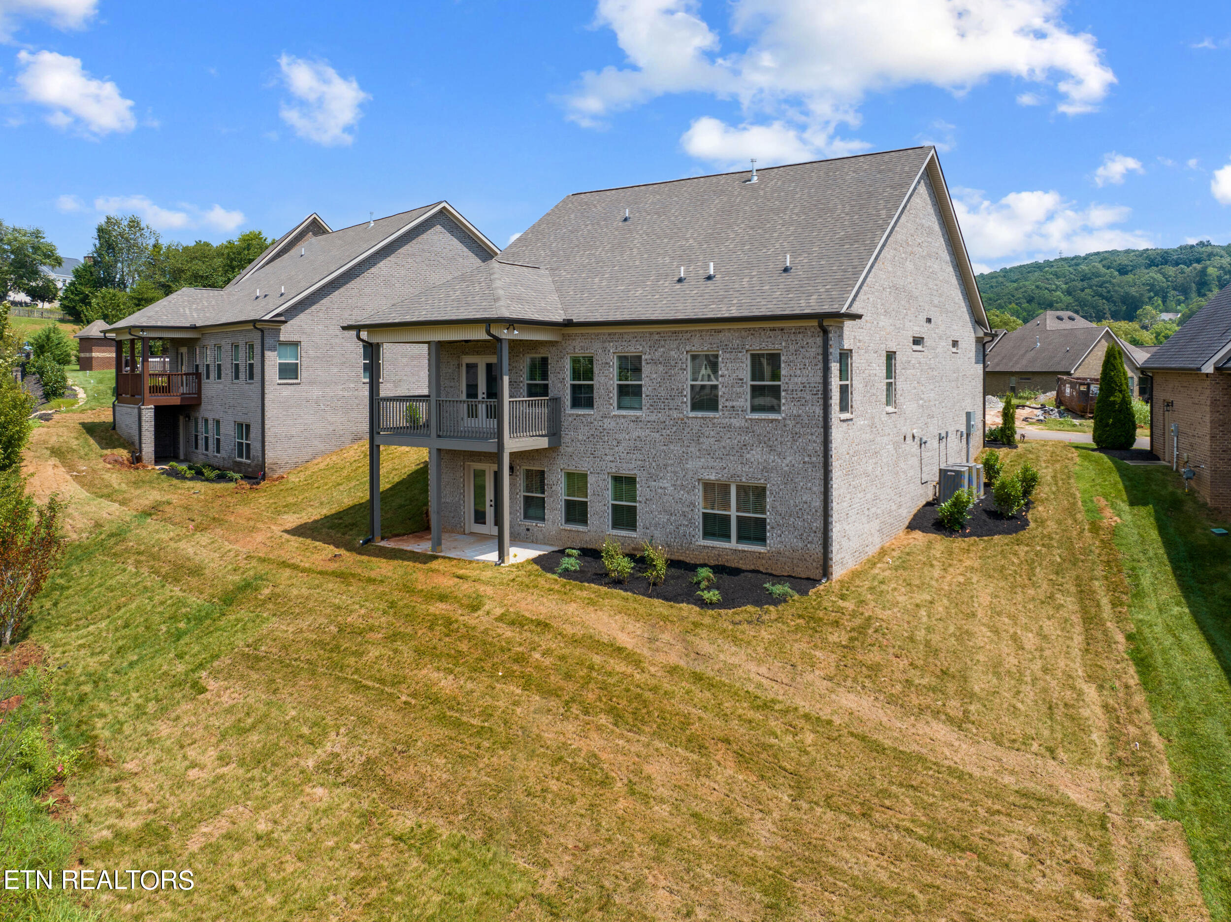 2527 Mishas Meadow Way Property Photo 4