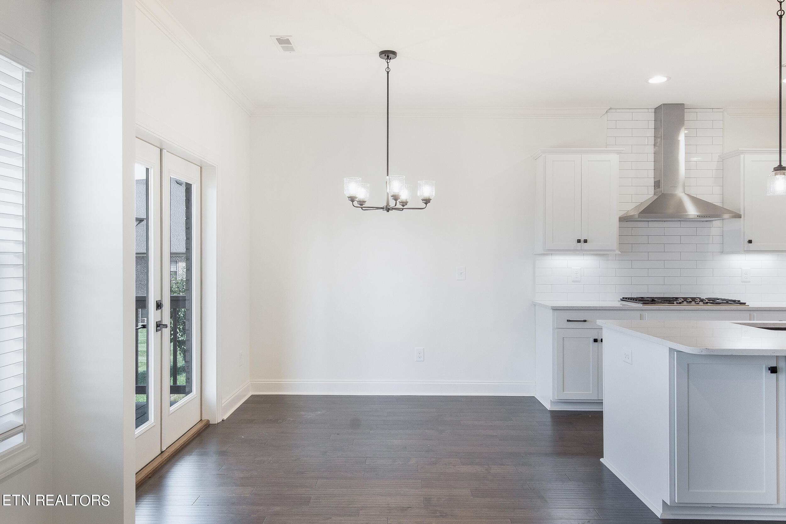 2527 Mishas Meadow Way Property Photo 16
