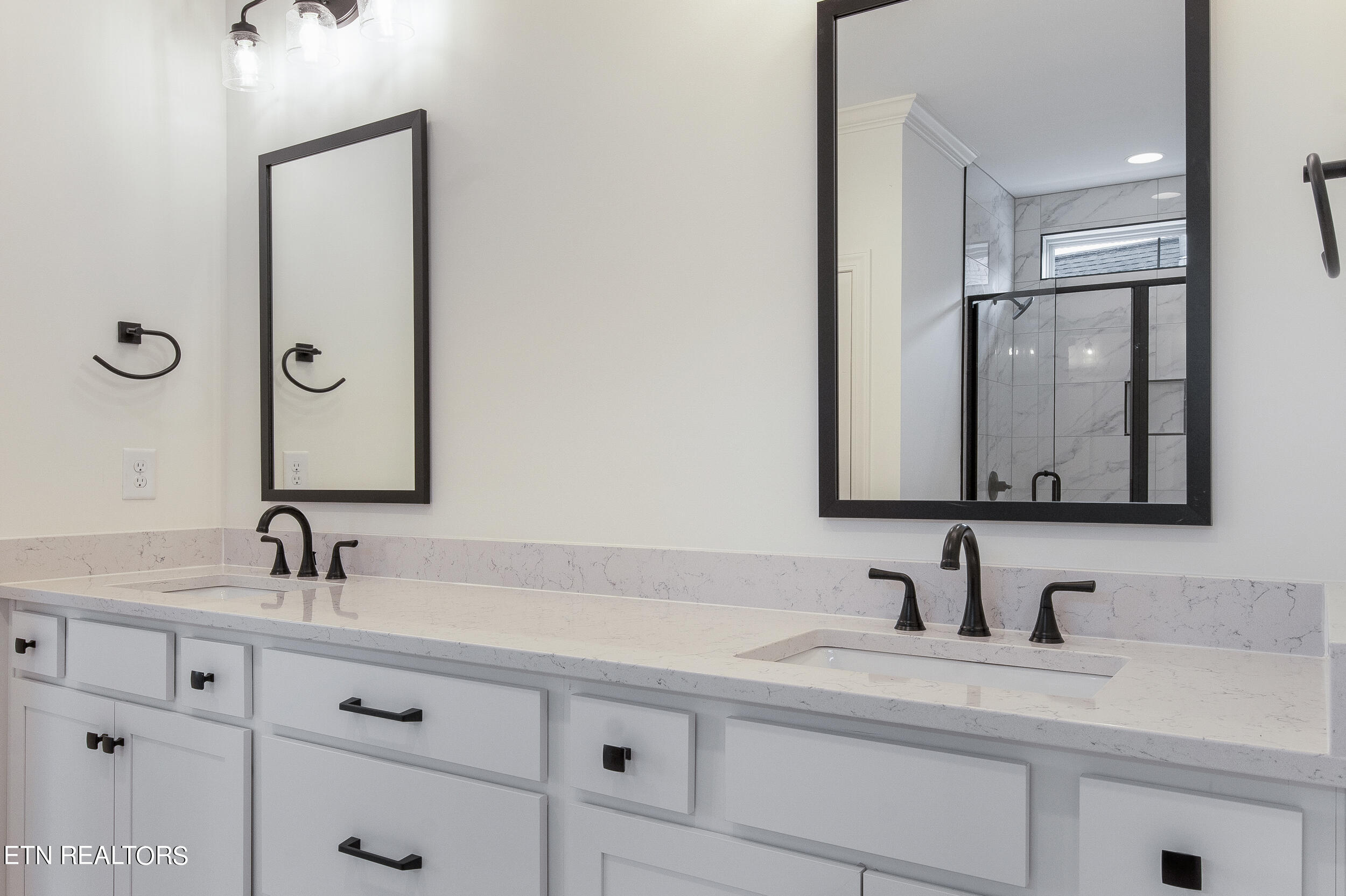 2527 Mishas Meadow Way Property Photo 42