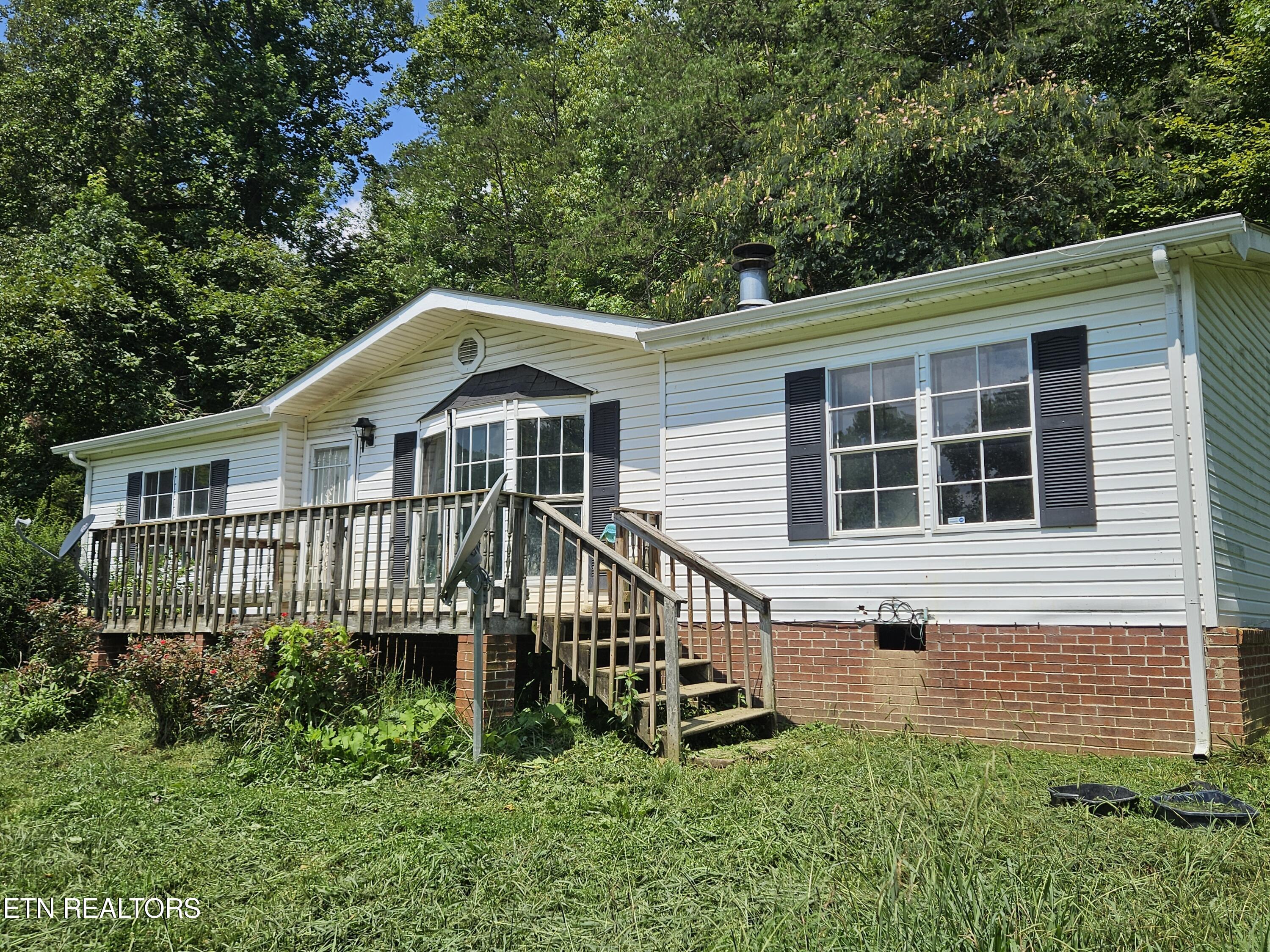 242 Shonda Lane Property Photo