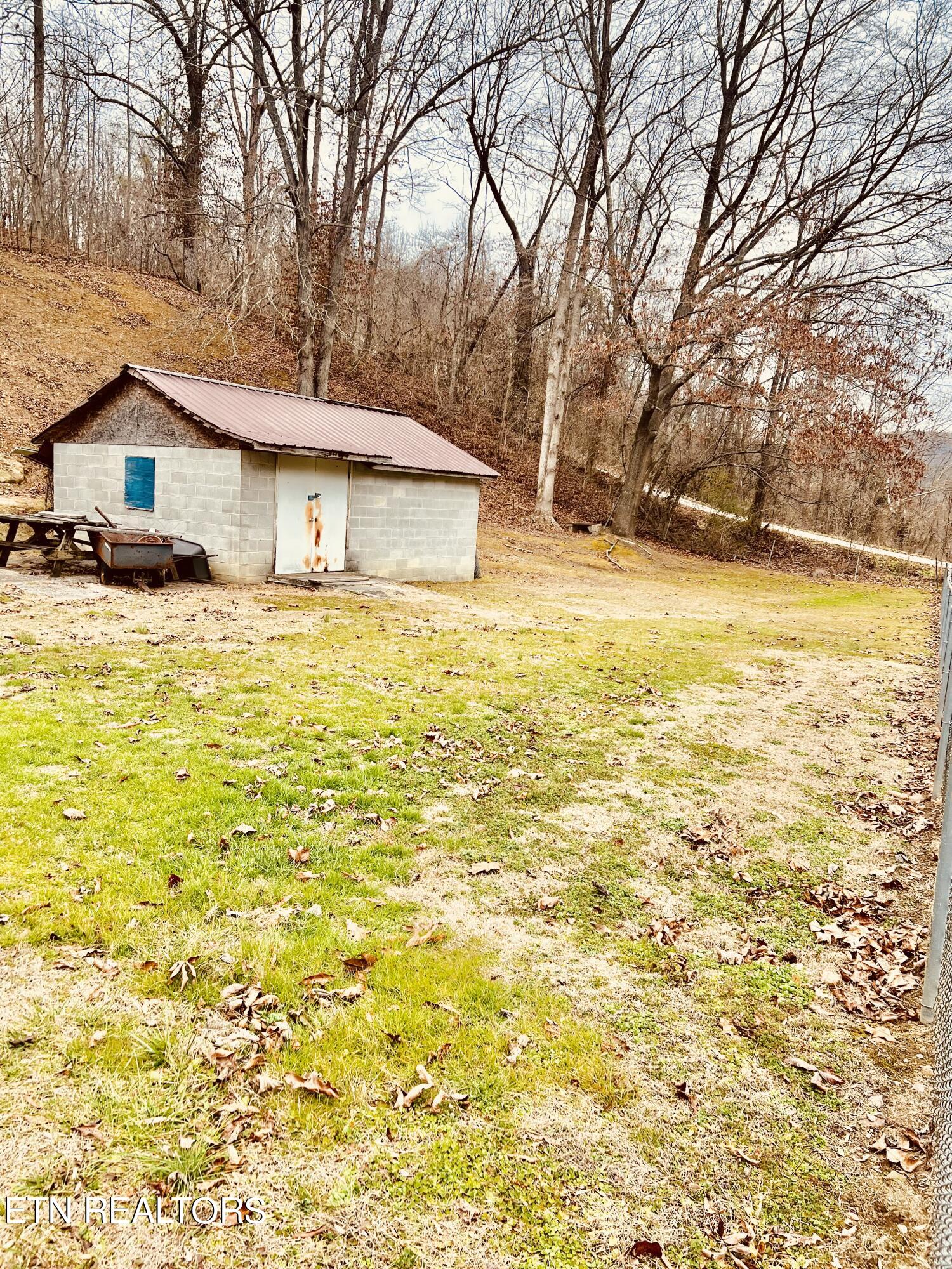 126 Brick Drive Property Photo 5