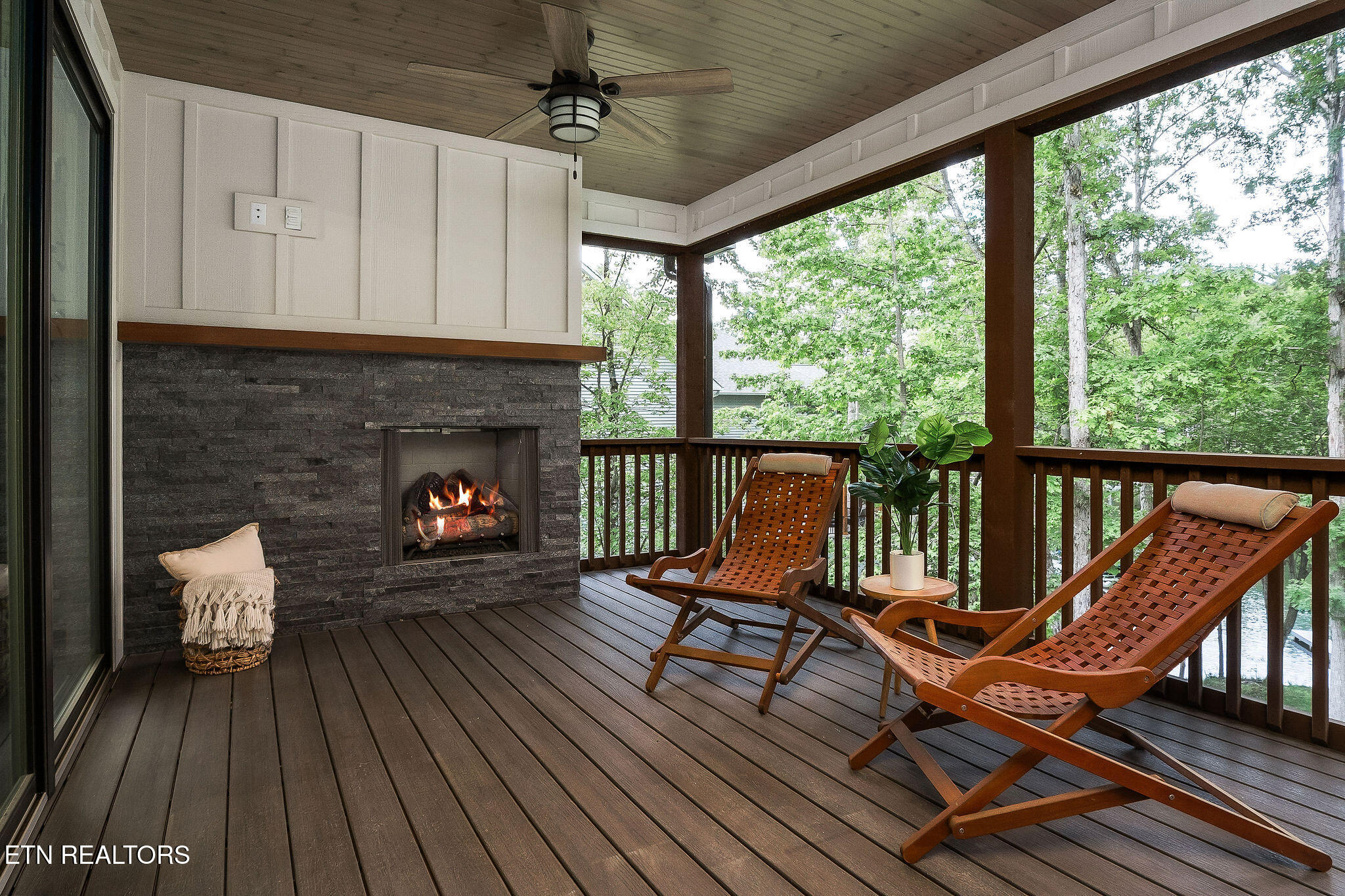 112 Motthaven Drive Property Photo 30