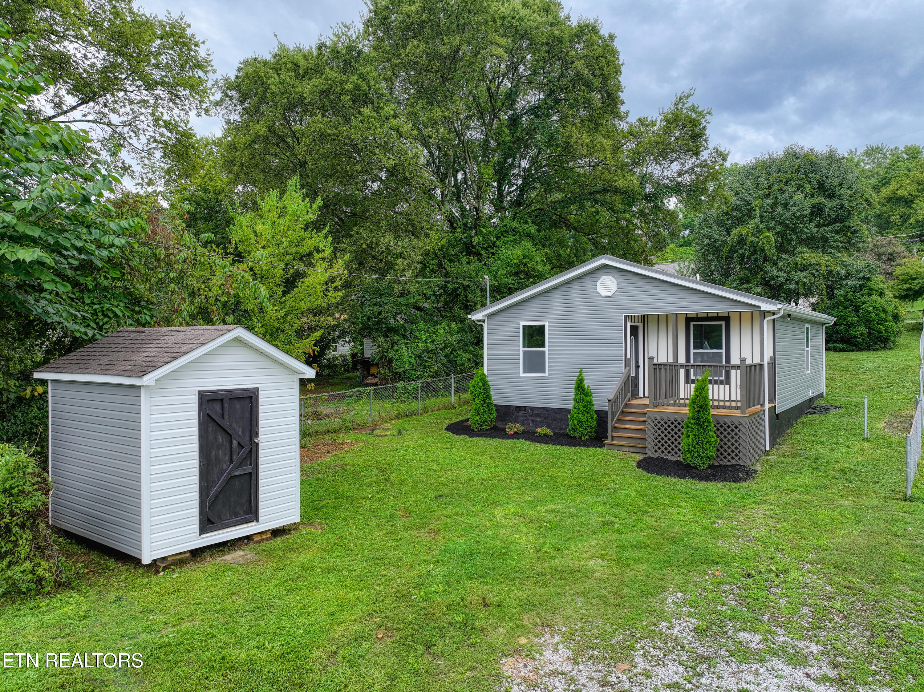 8910 B Drive Property Photo
