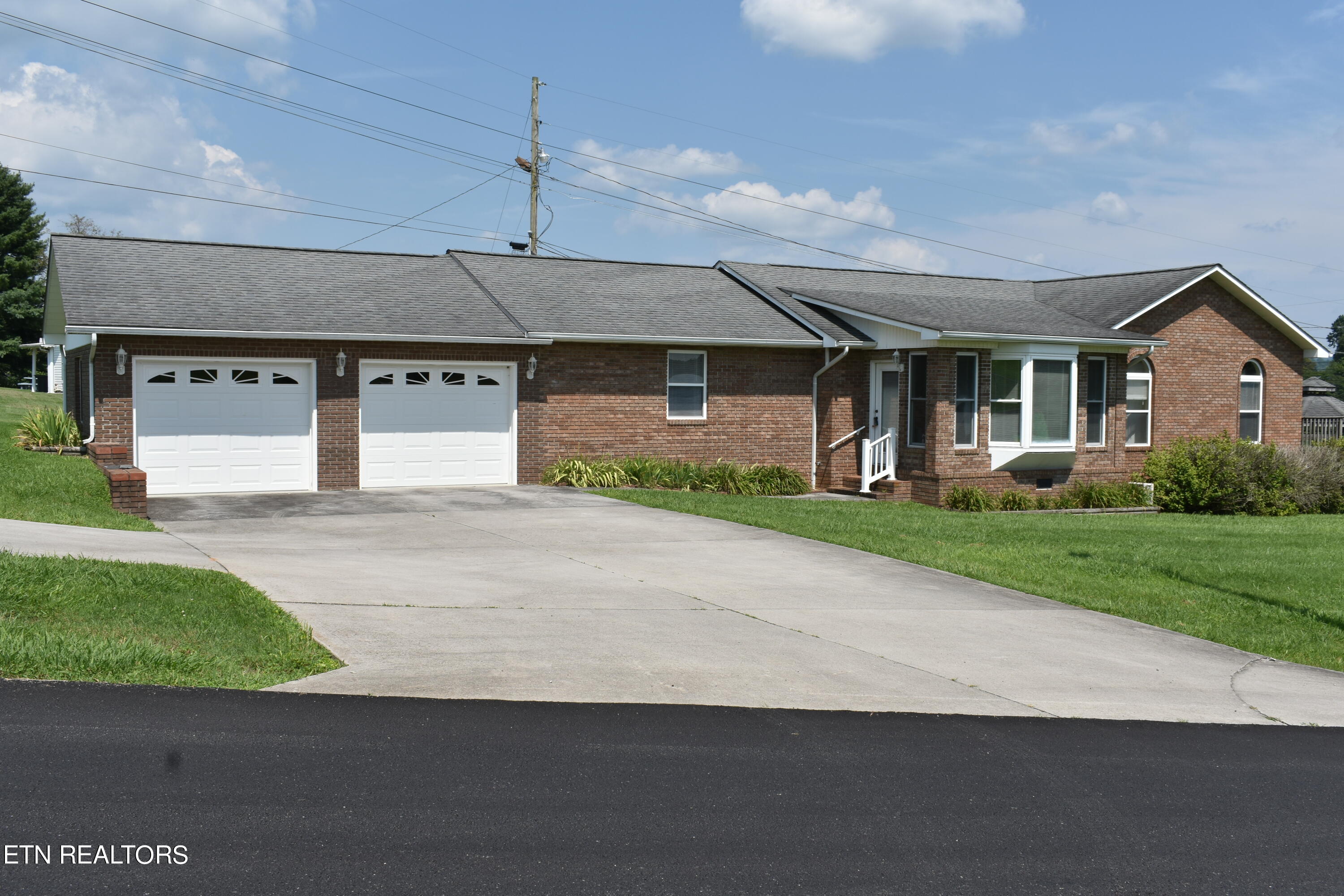 204 Richardson Rd Property Photo