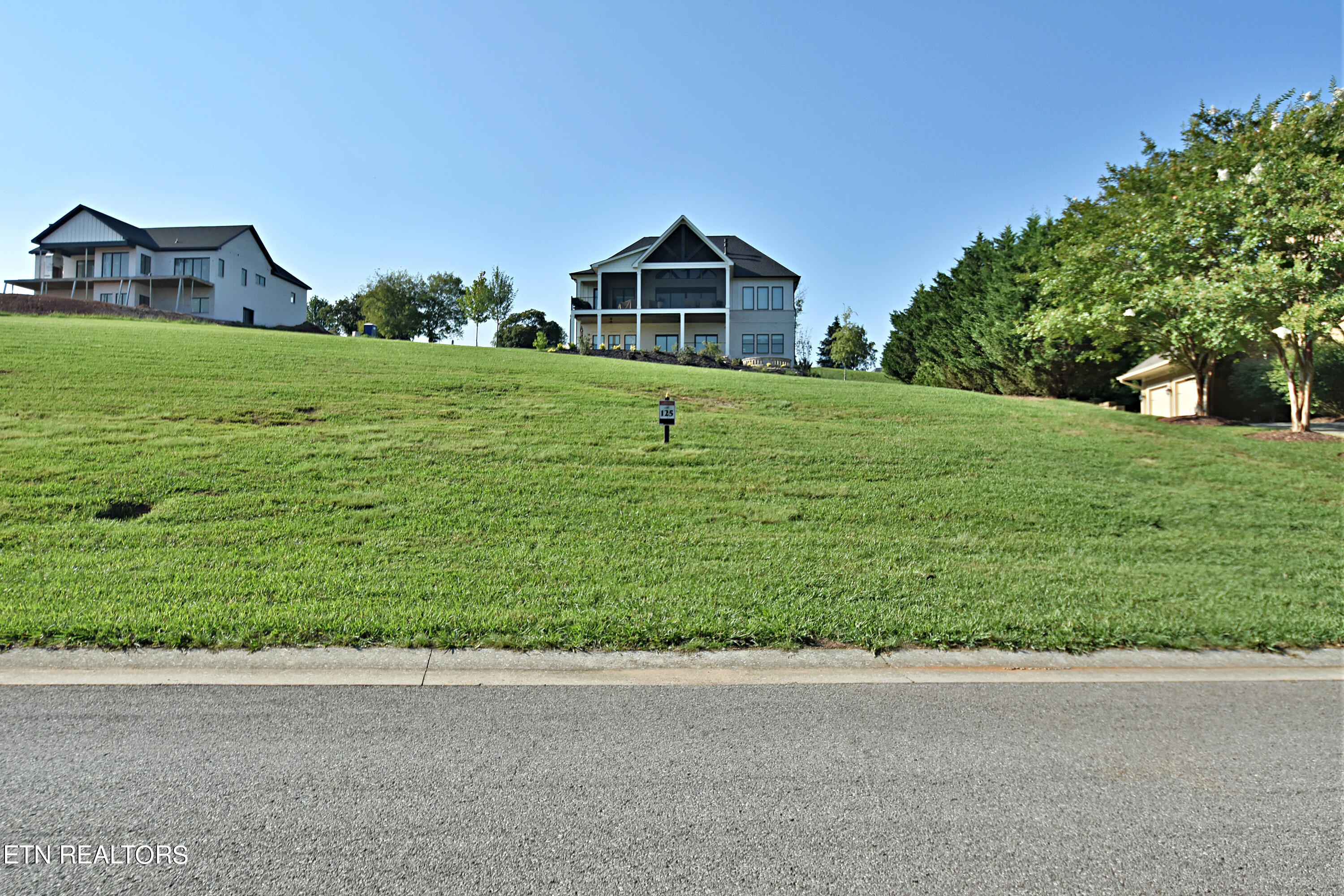 439 Chestnut Lane Property Photo
