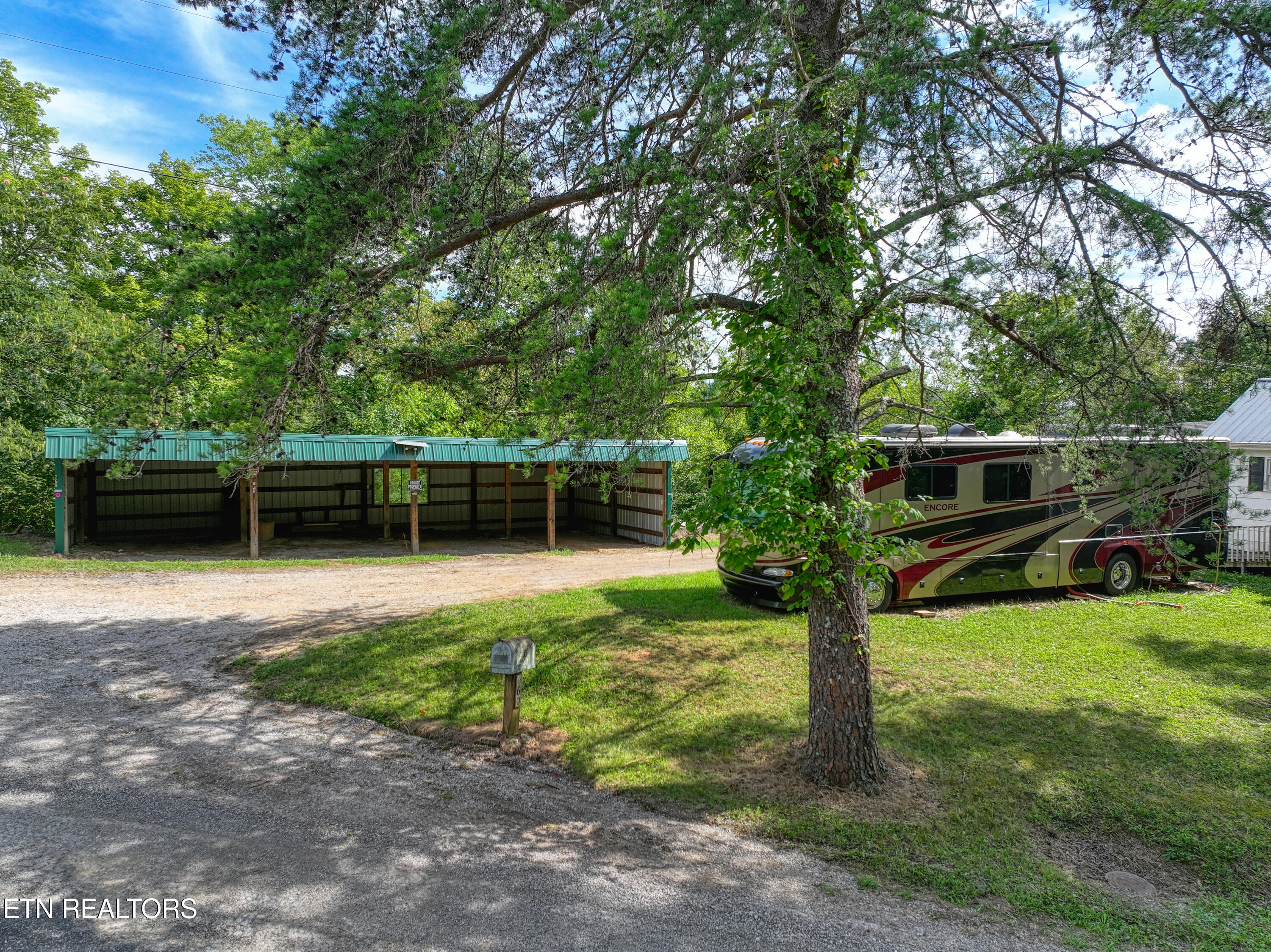 760 Rock House Rd Property Photo
