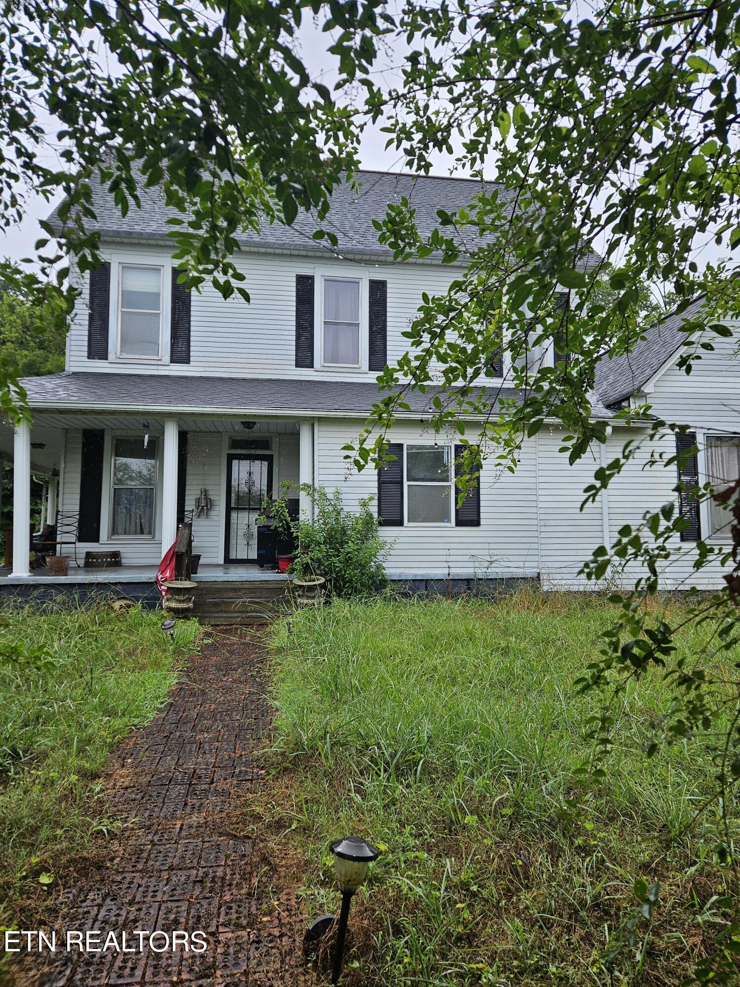 307 Russell Ave Property Photo