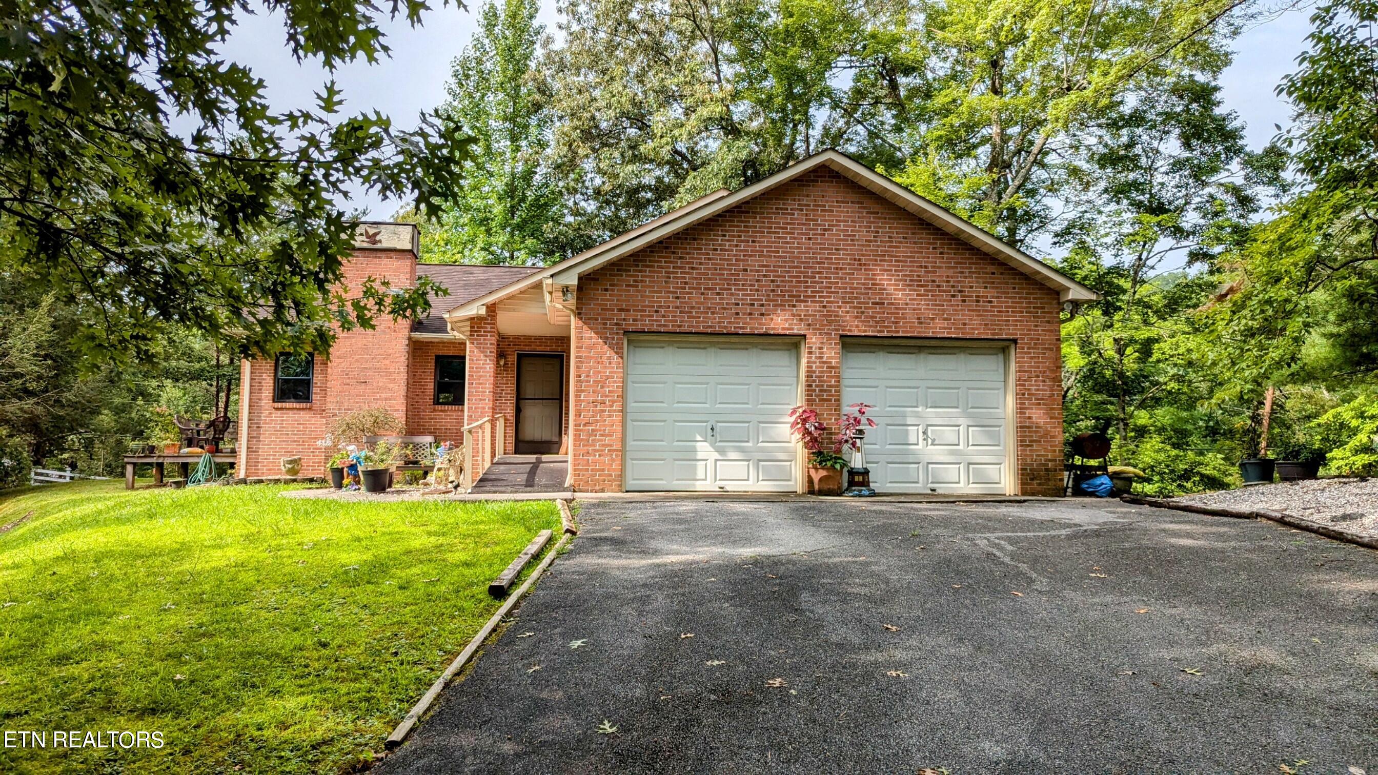1140 Little Smoky Rd Property Photo 1