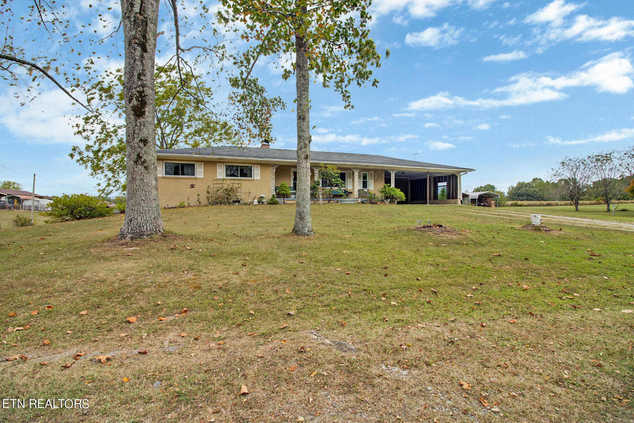 647 Price Loop Property Photo 1