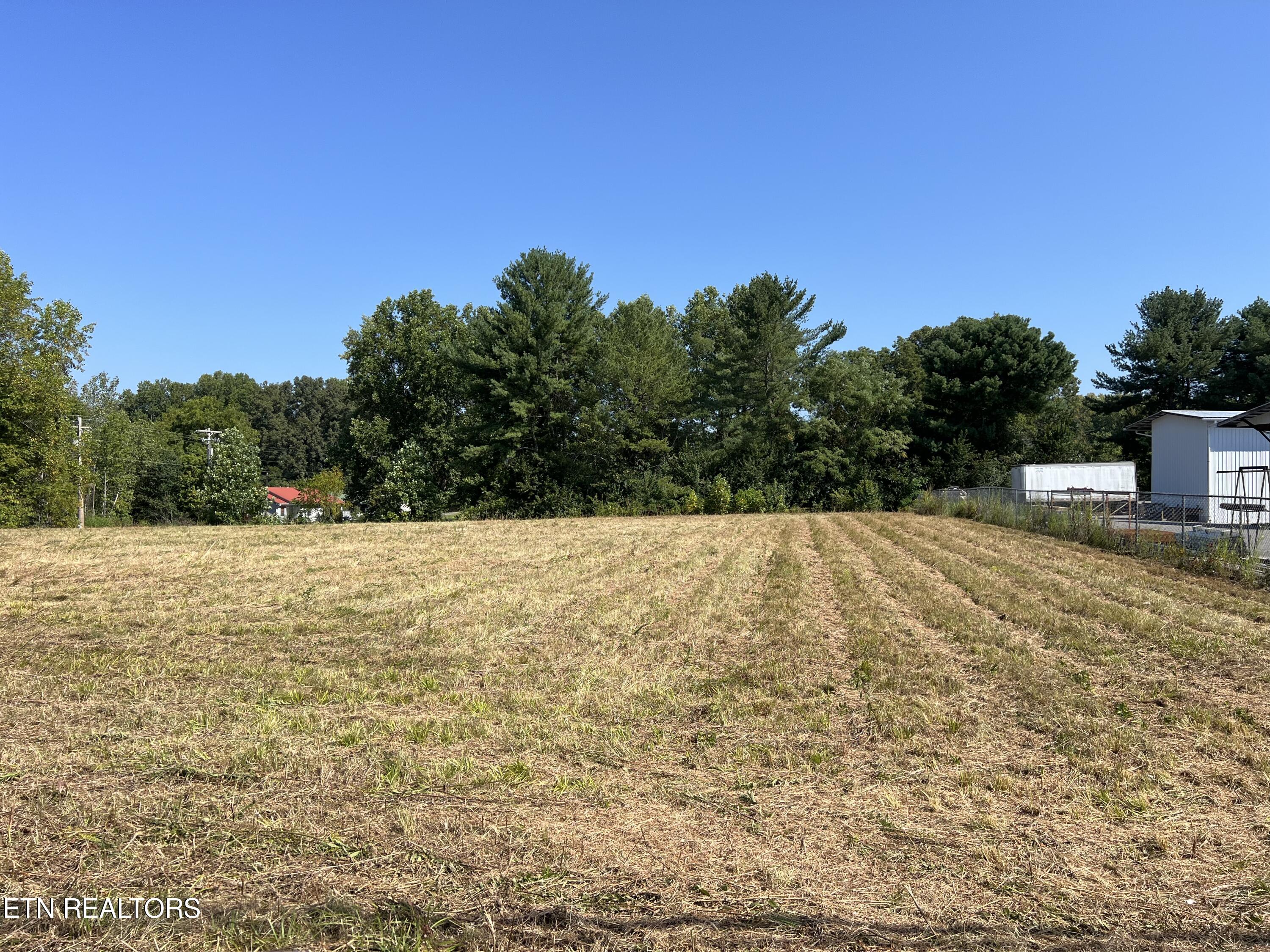 E Broad St Property Photo 1