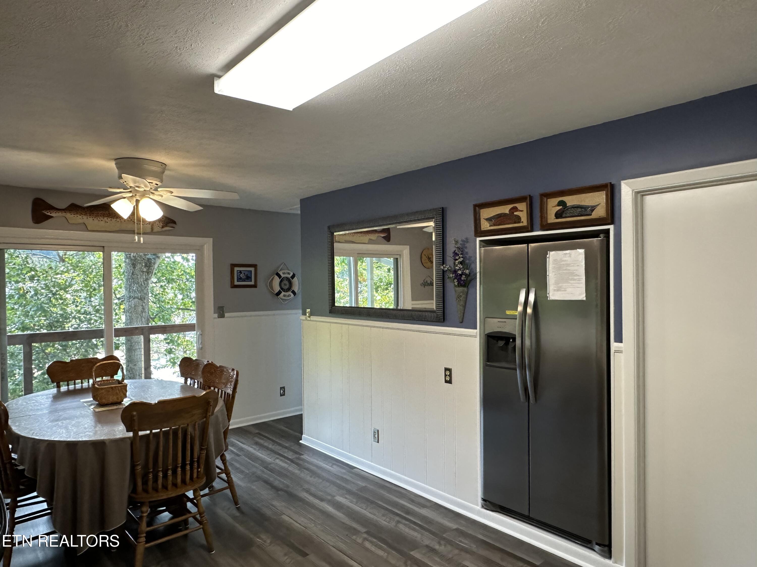 1386 Alder Springs Rd Property Photo 9