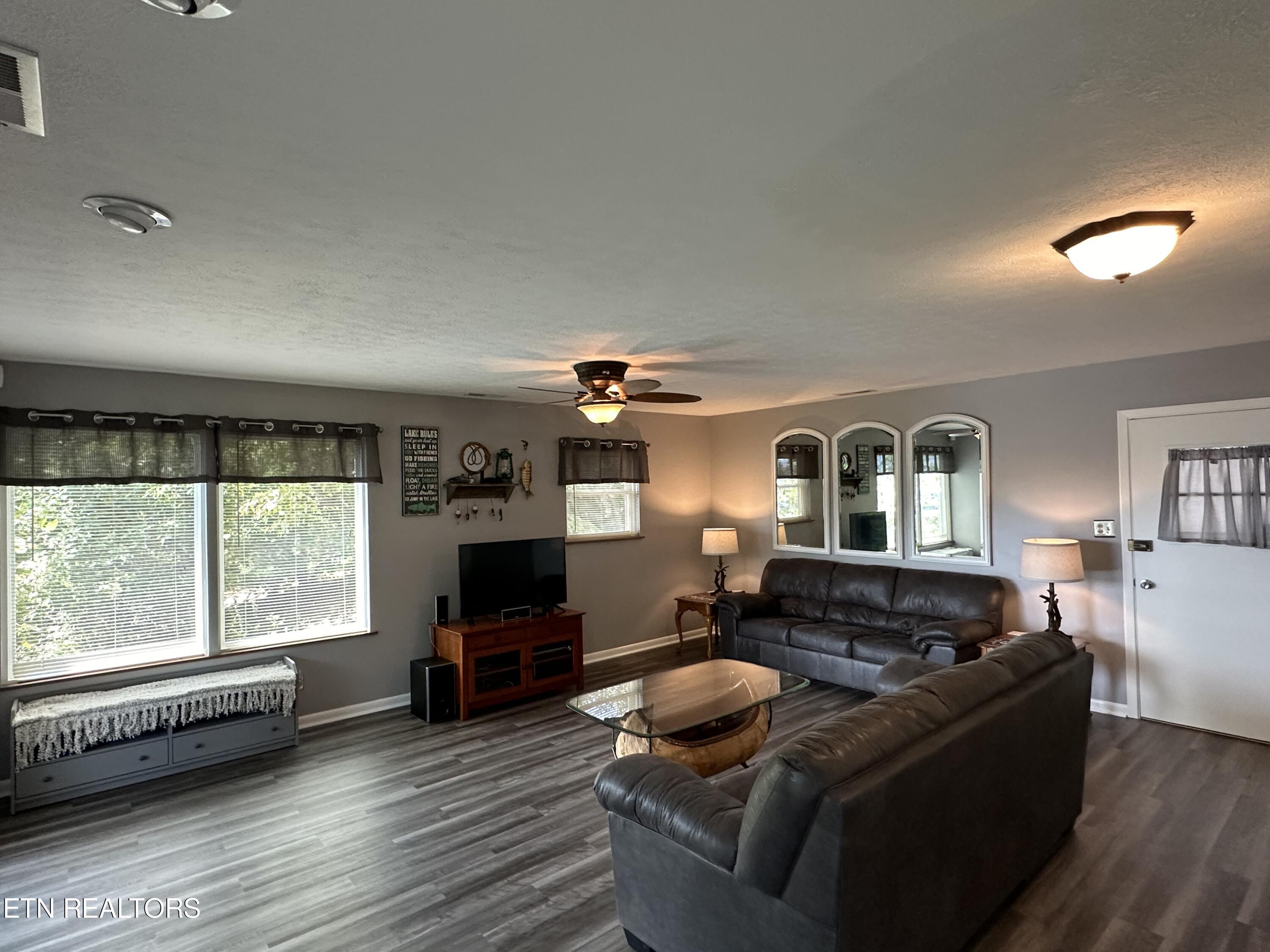 1386 Alder Springs Rd Property Photo 21