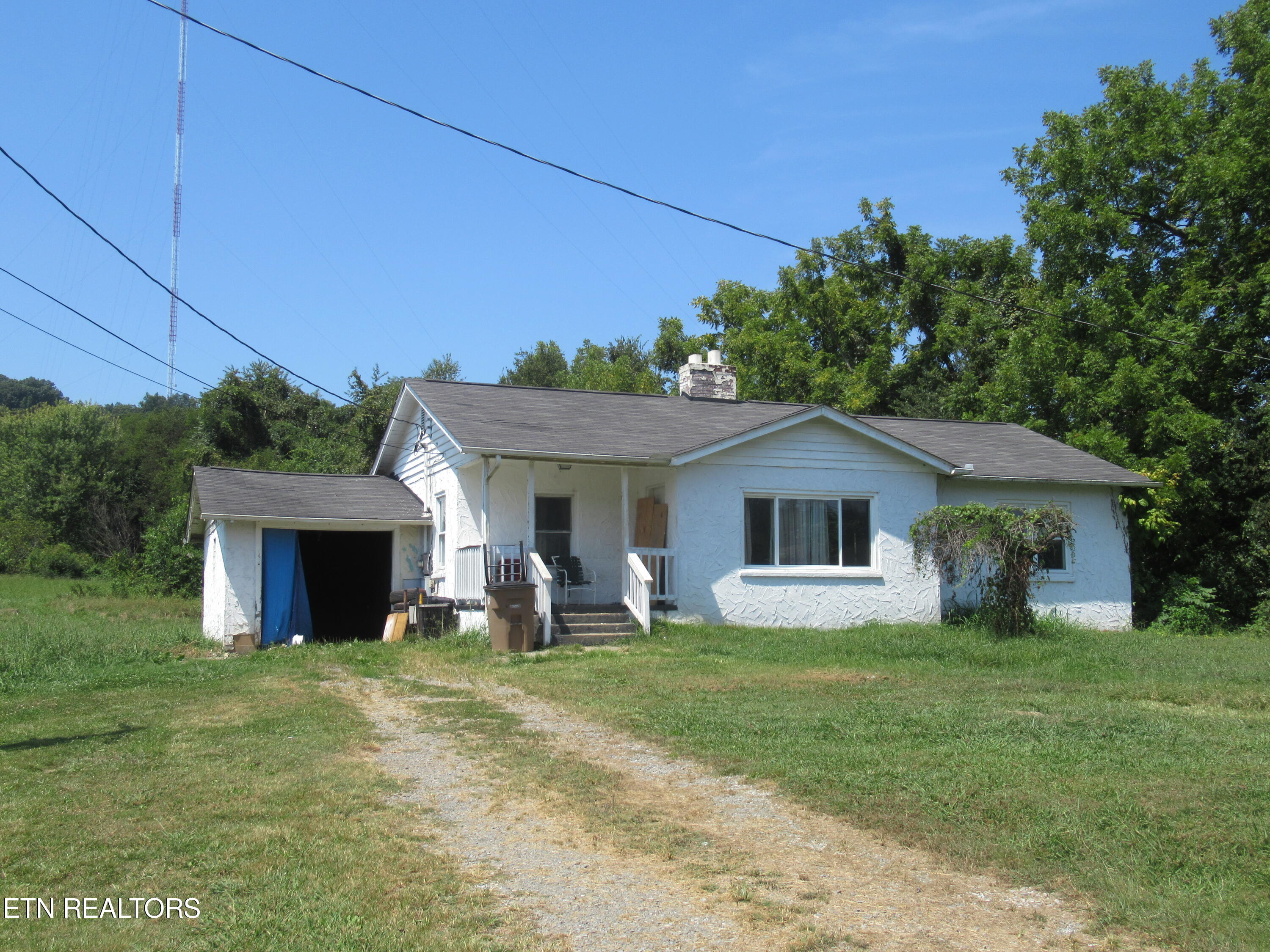 10827 Rutledge Pike Property Photo