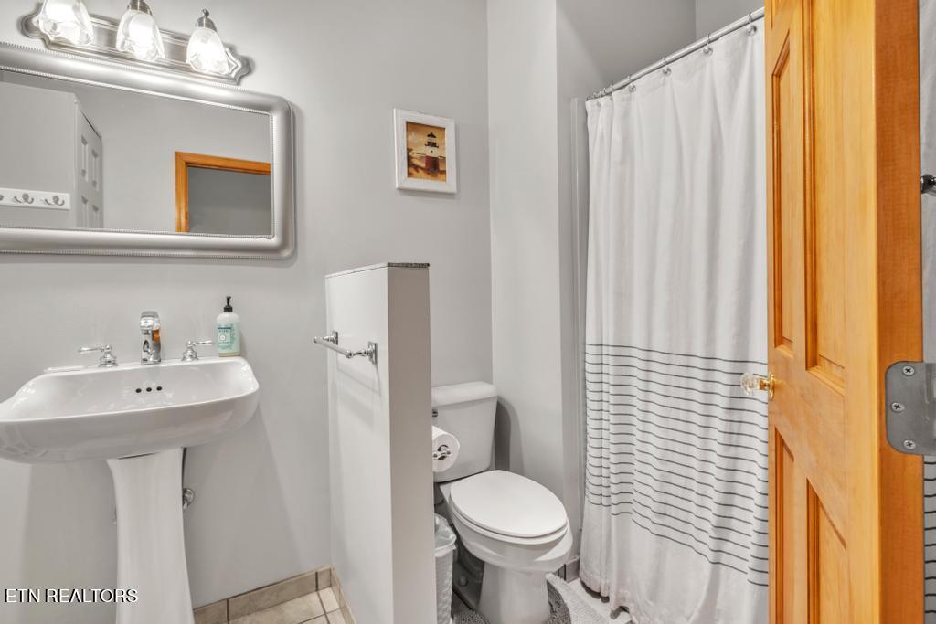 128 Fox Lane Property Photo 31
