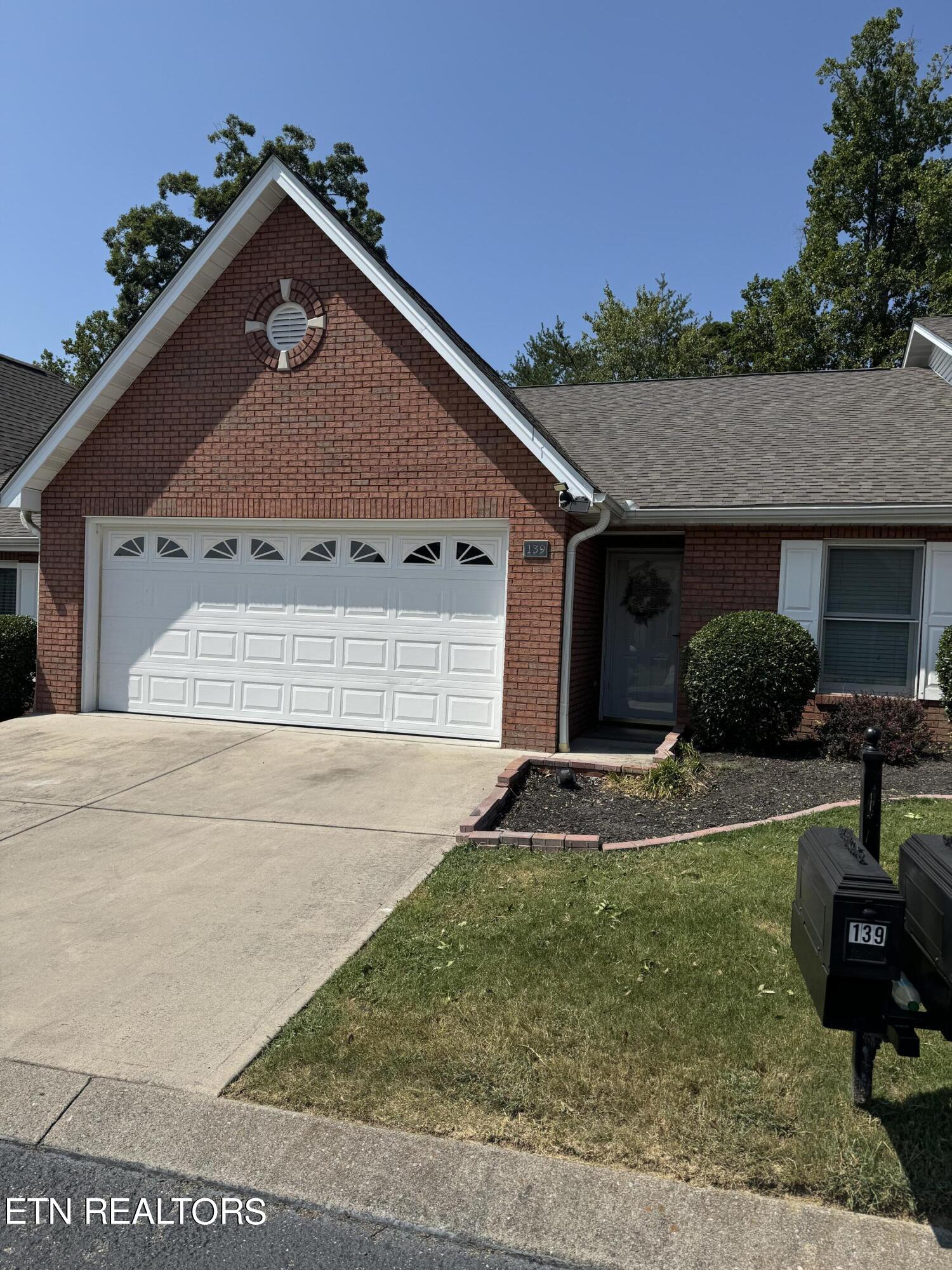 139 Creekwood Way Property Photo 1