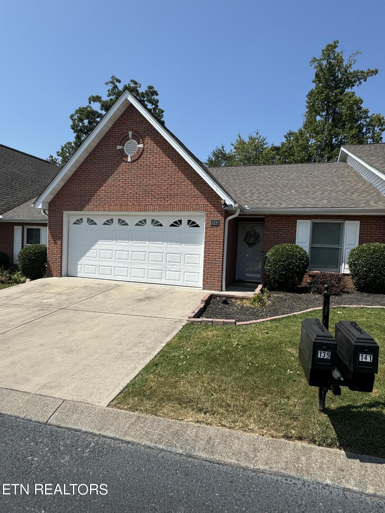 139 Creekwood Way Property Photo 2