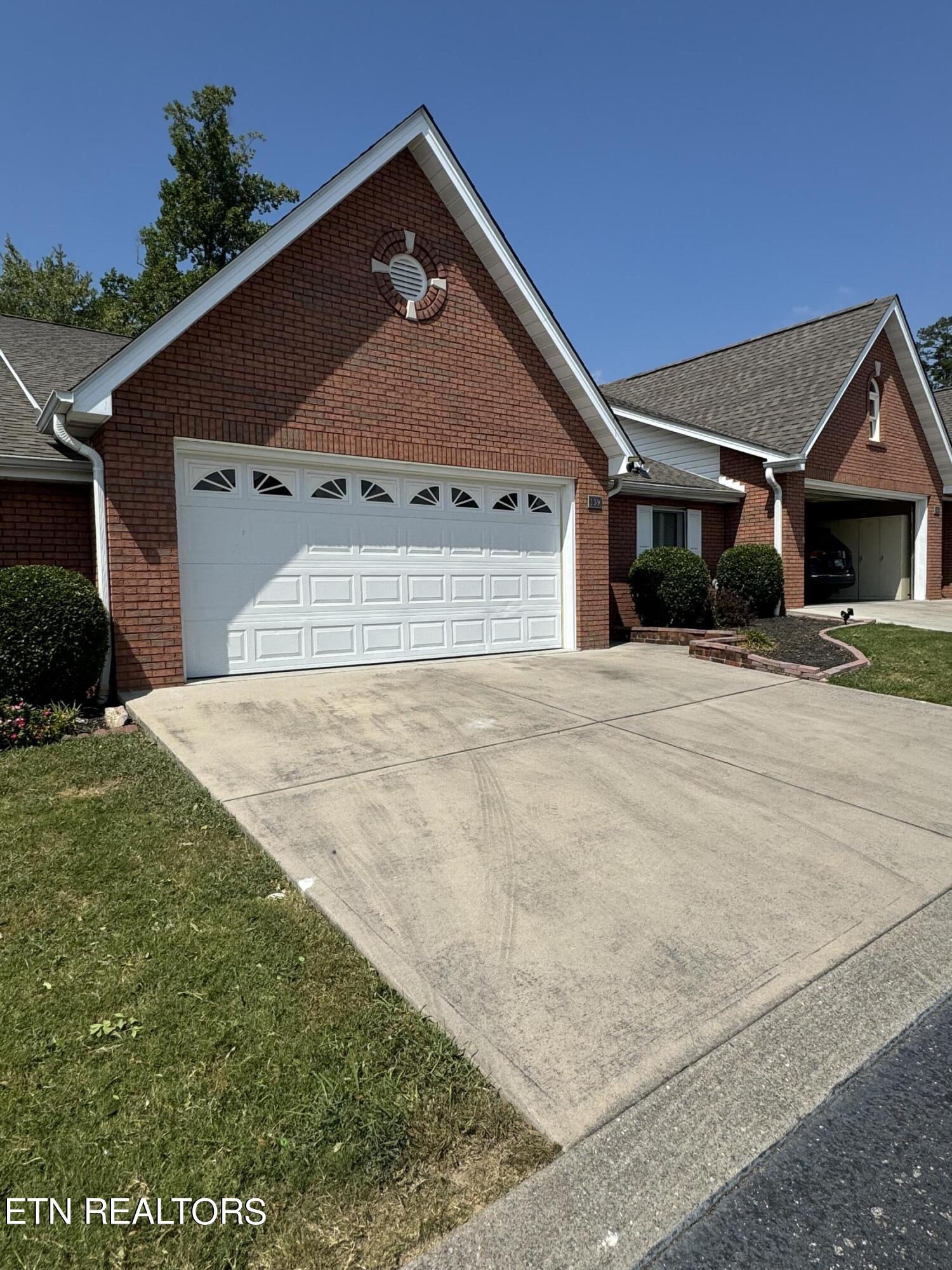 139 Creekwood Way Property Photo 4