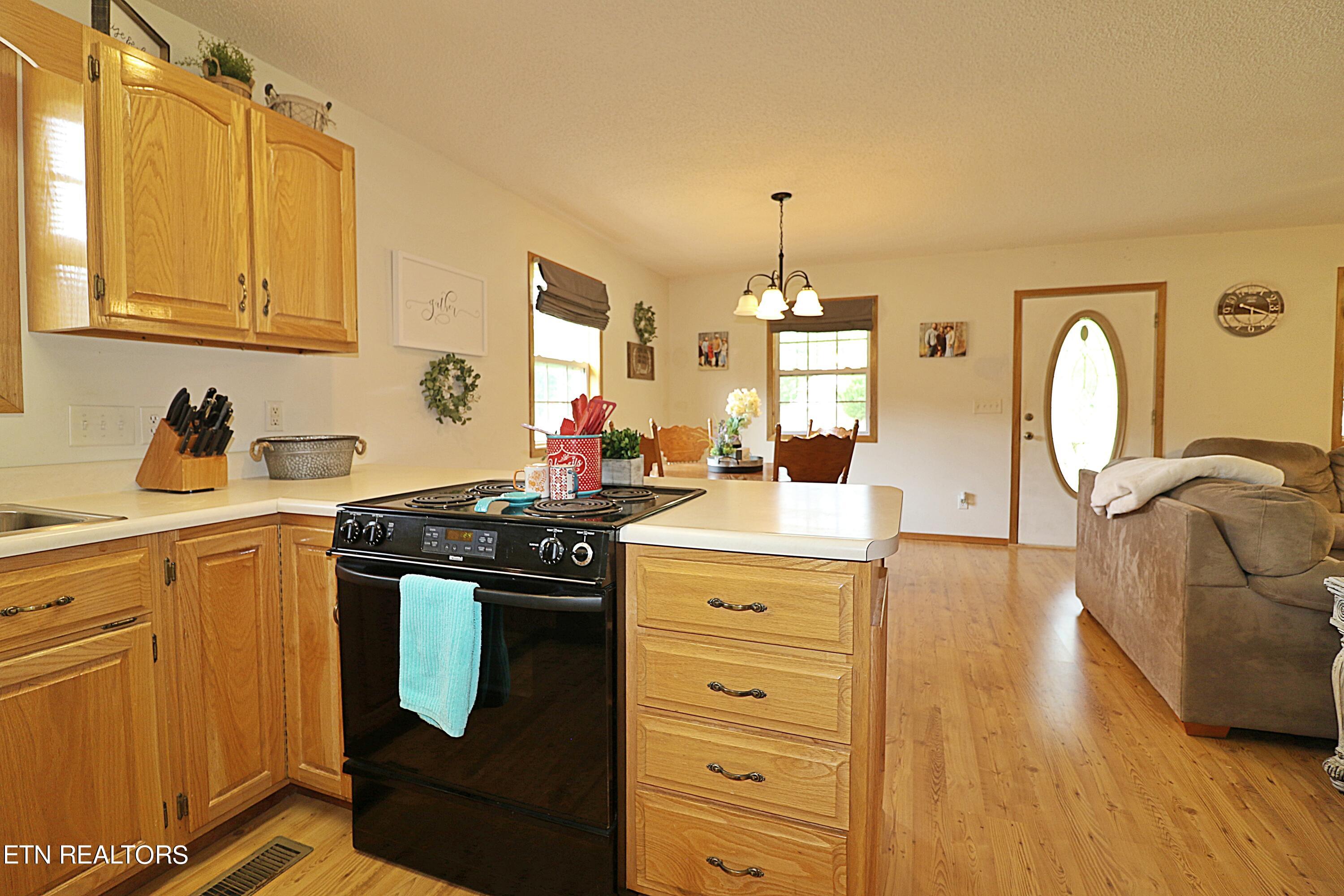 525 Bear Hollow Rd Property Photo 15