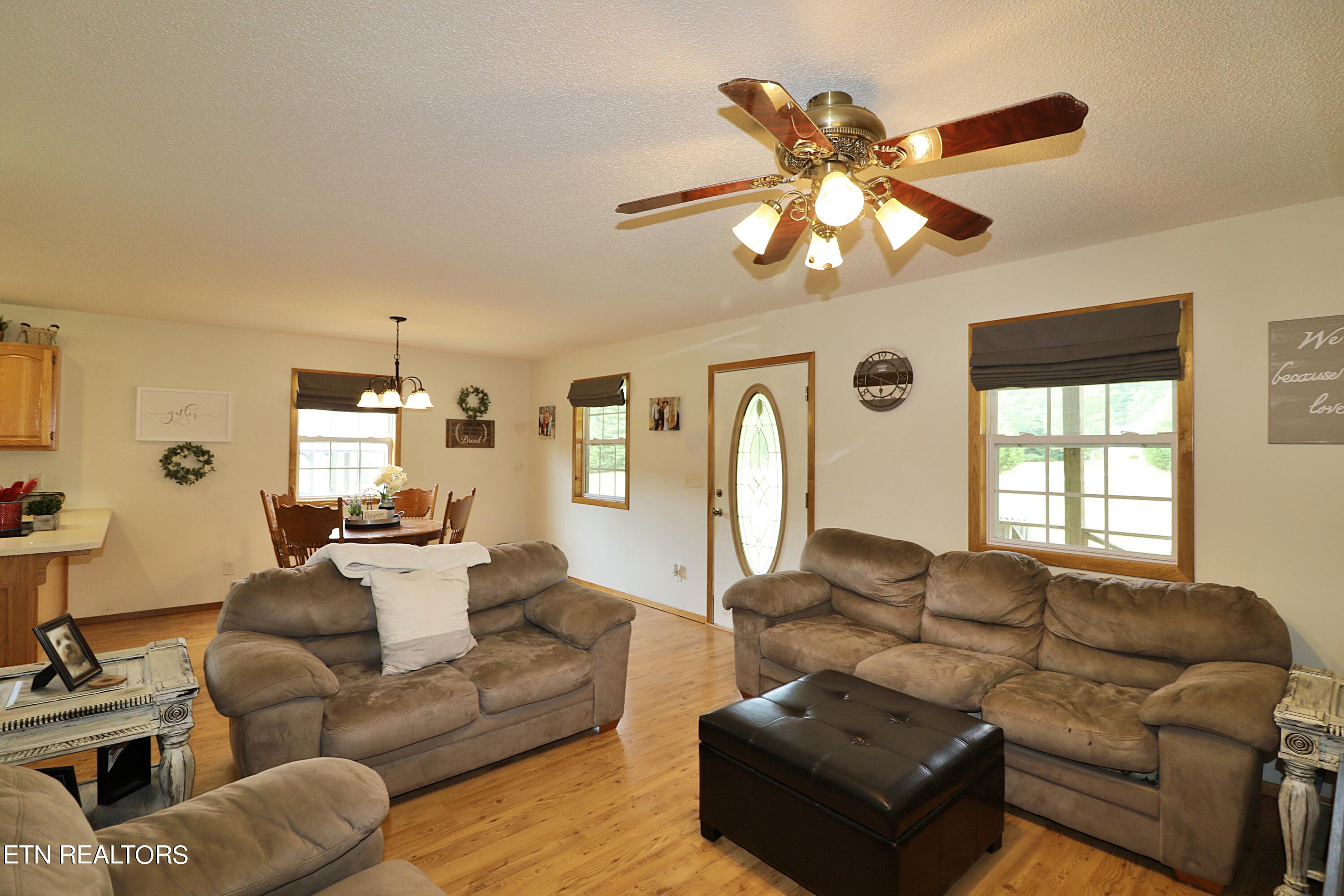 525 Bear Hollow Rd Property Photo 17
