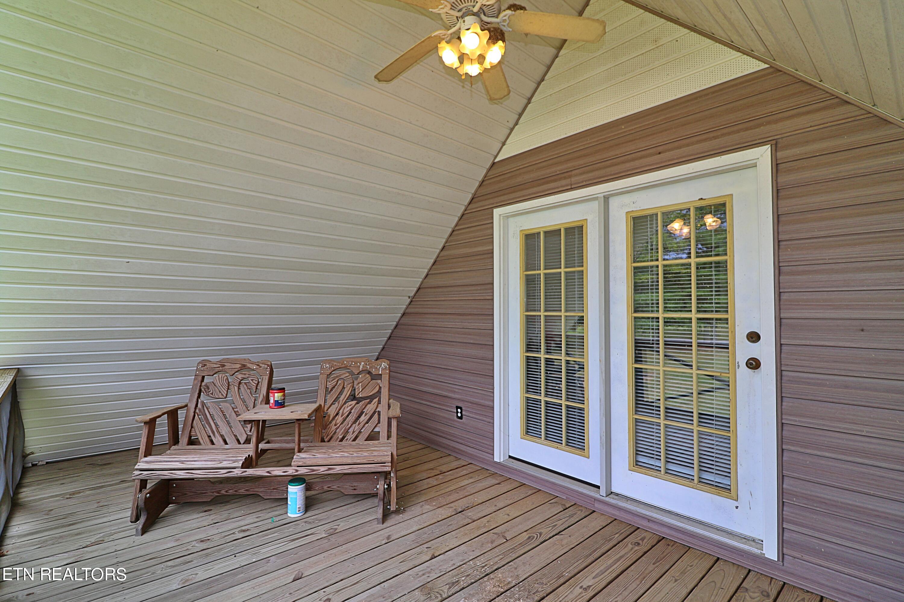 525 Bear Hollow Rd Property Photo 25
