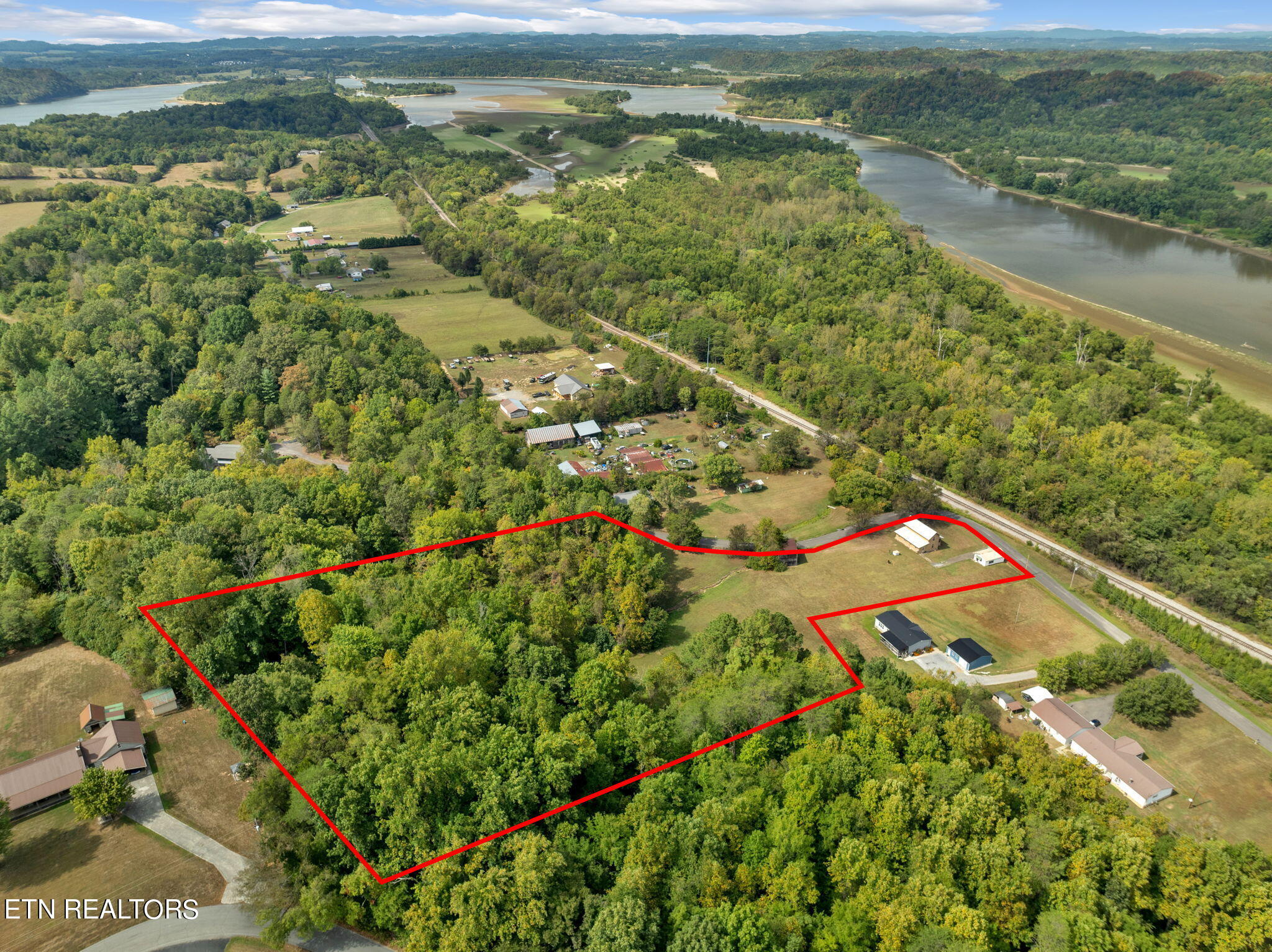 1455 Hill Rd Property Photo 2