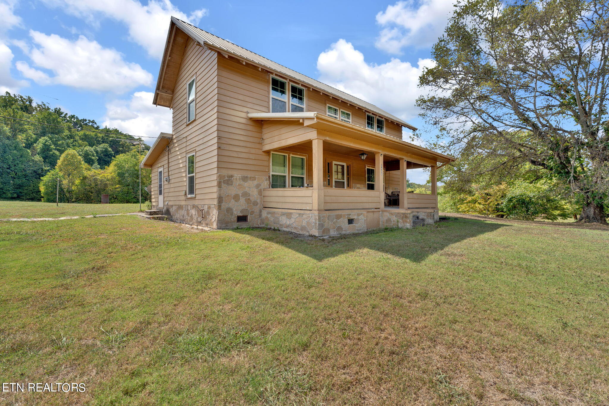 1455 Hill Rd Property Photo 4