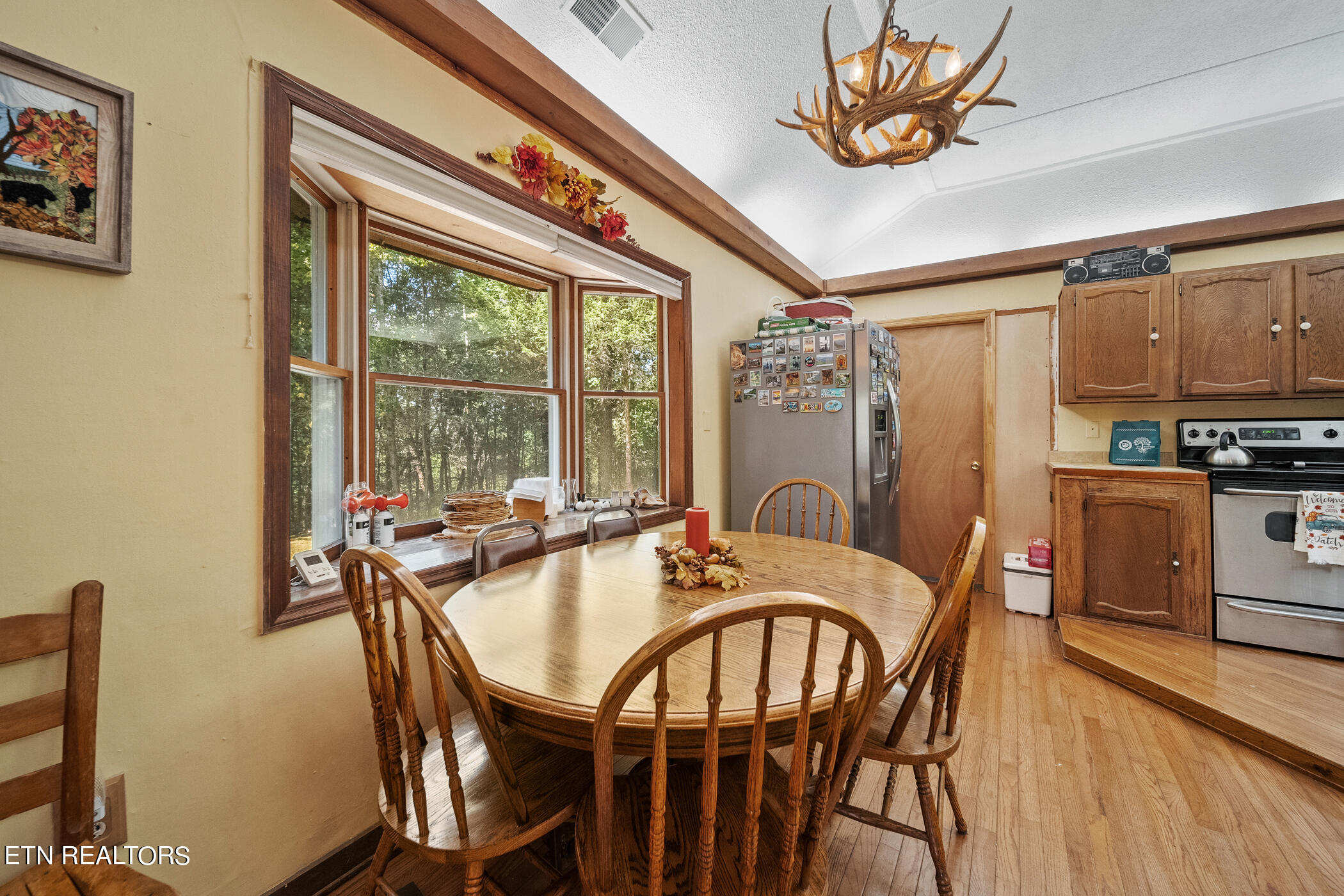 2840 Manker Way Property Photo 6