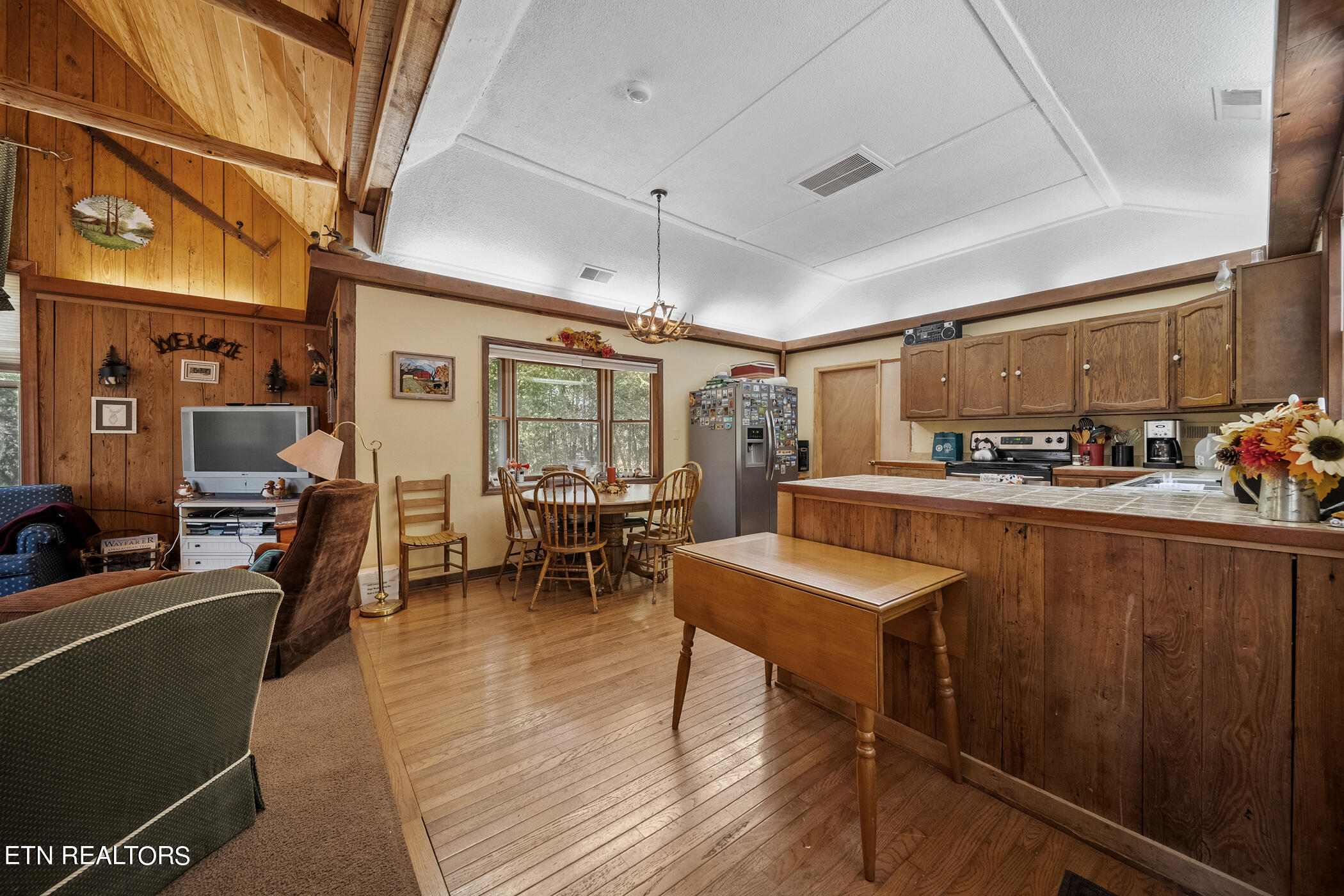 2840 Manker Way Property Photo 13
