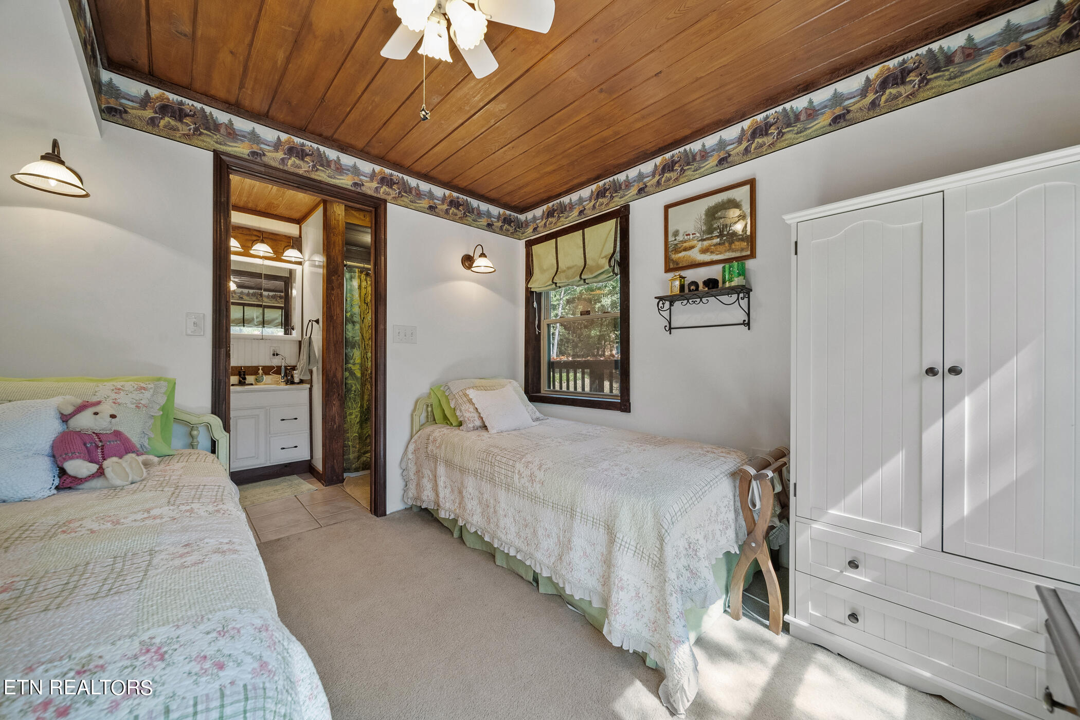 2840 Manker Way Property Photo 17