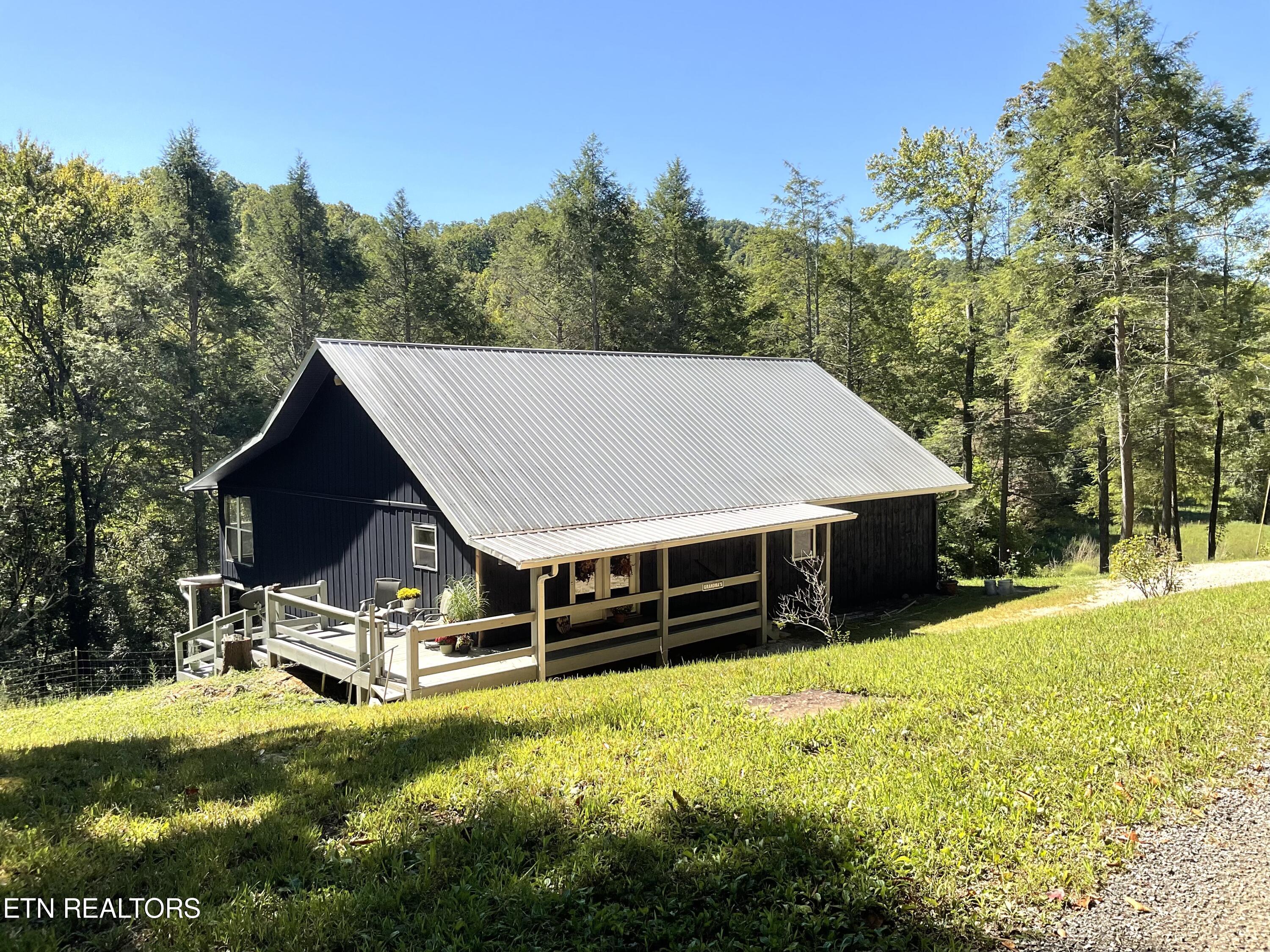 360 Floyd Jeffers Rd Property Photo 1