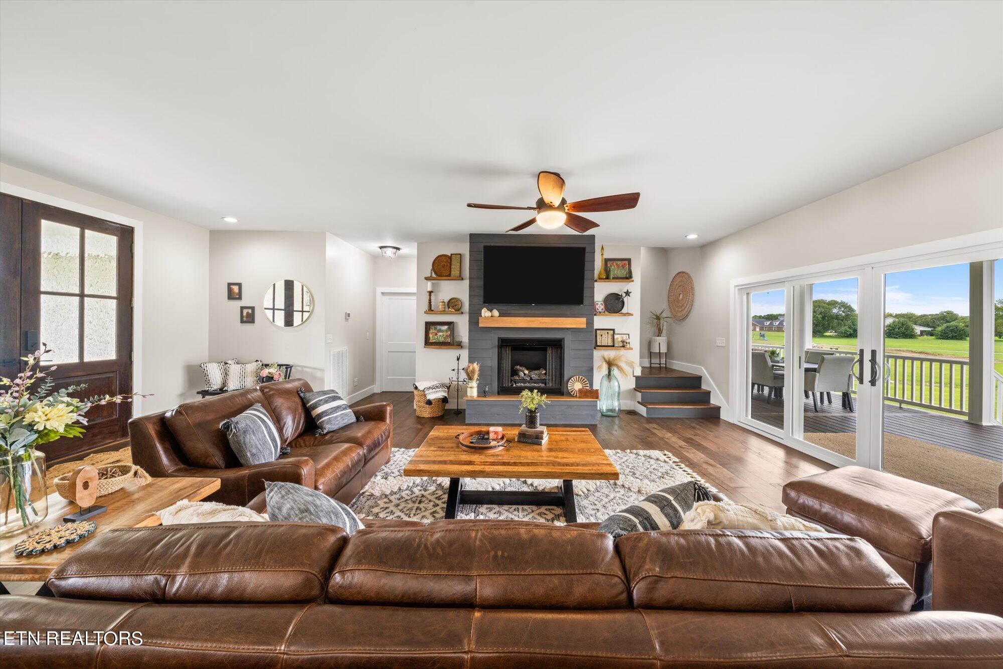 2371 Wild Pear Tr Property Photo 9