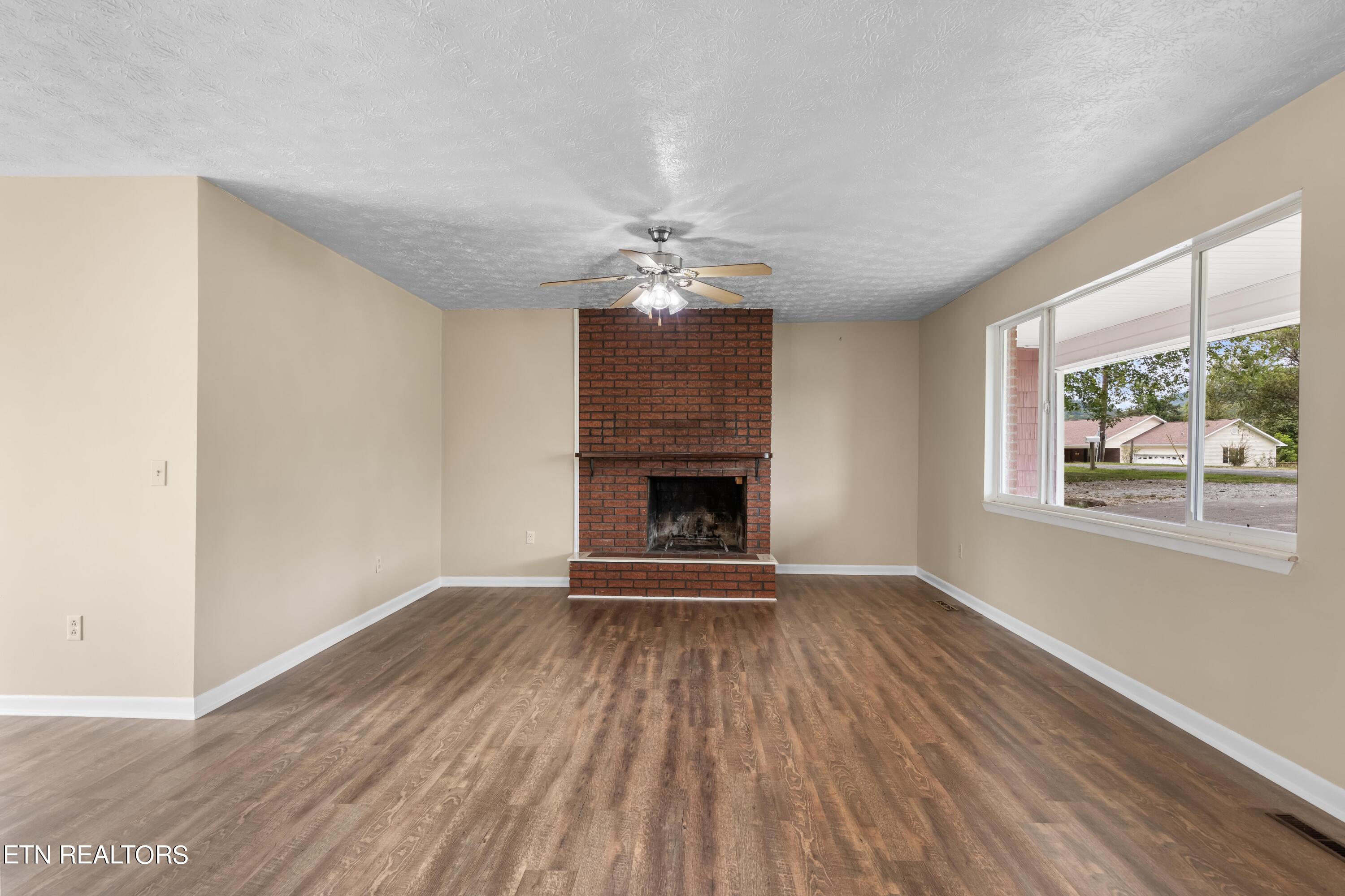 320 Redbird Circle Property Photo 6