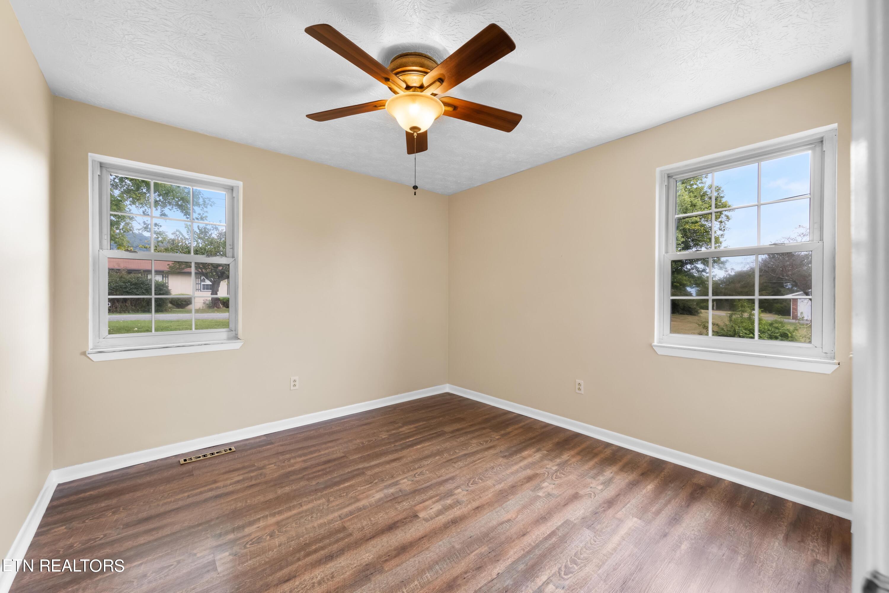 320 Redbird Circle Property Photo 14