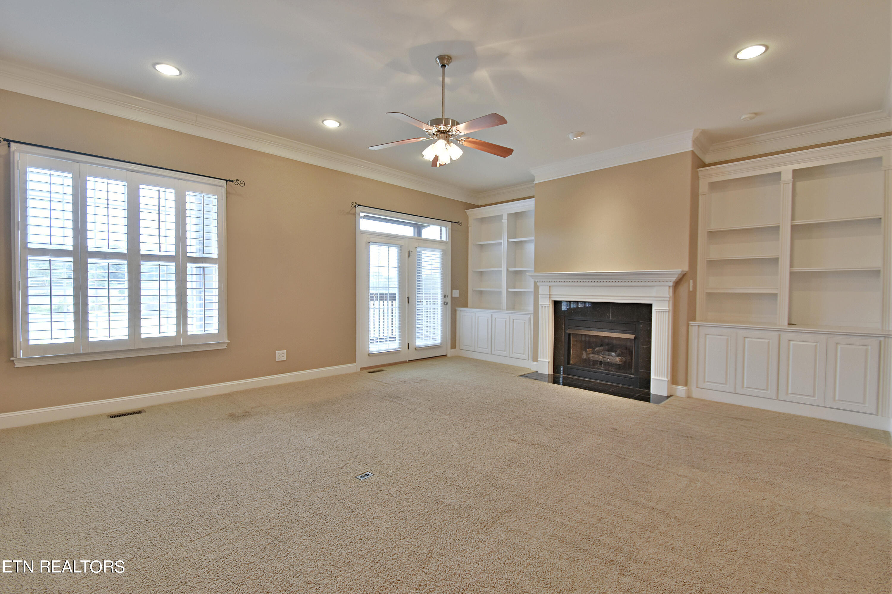 225 Waterford Circle Property Photo 14