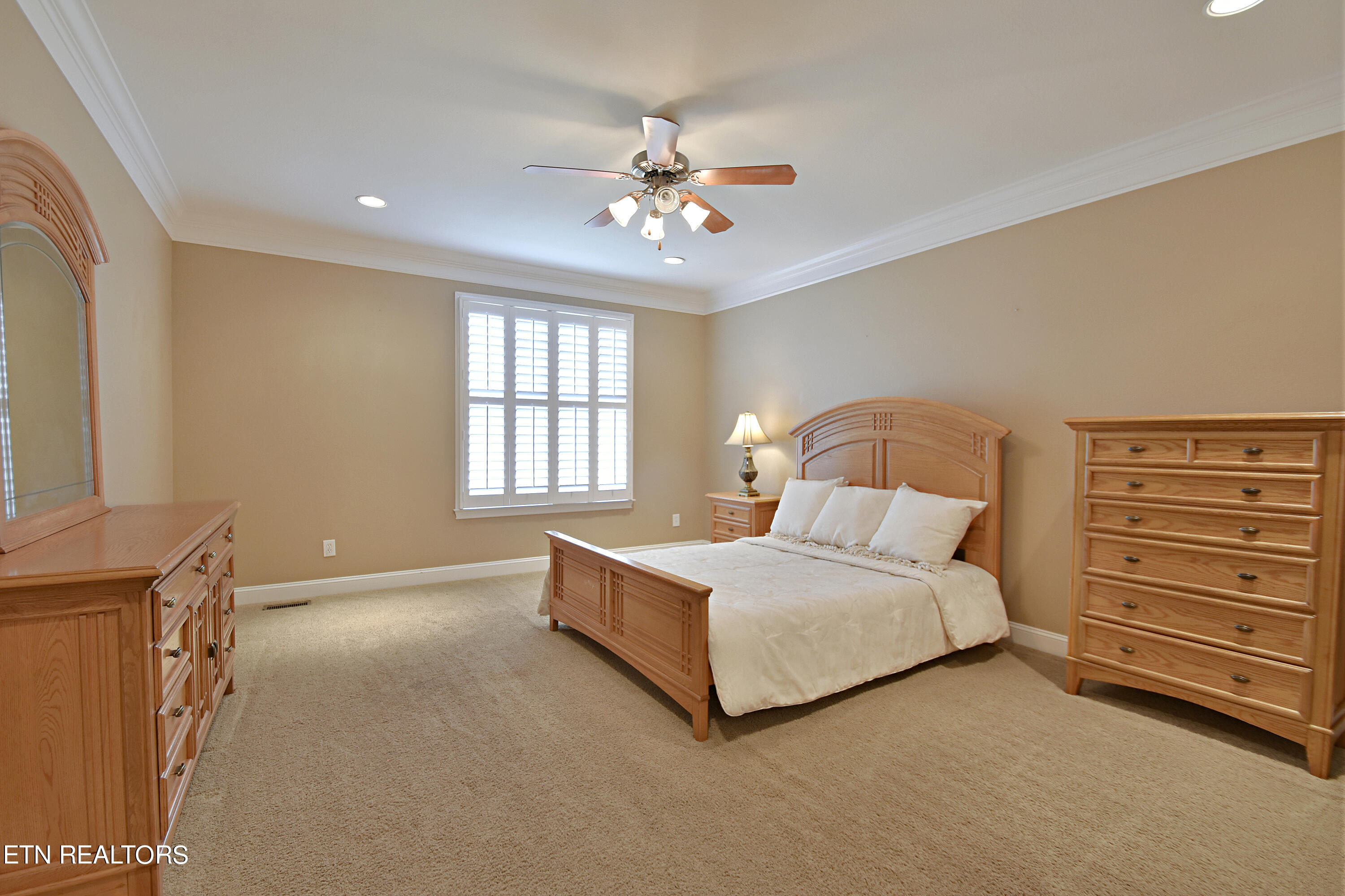 225 Waterford Circle Property Photo 16