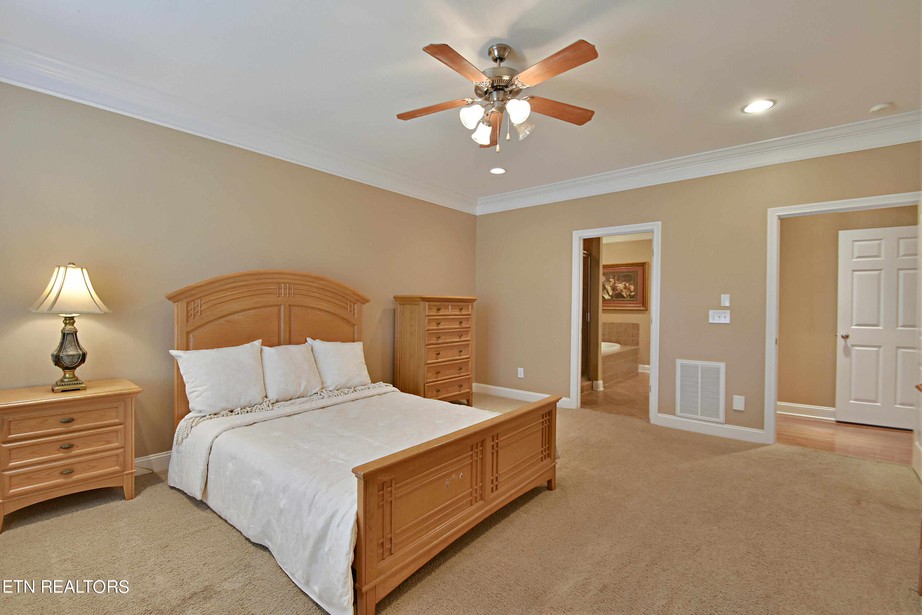 225 Waterford Circle Property Photo 17