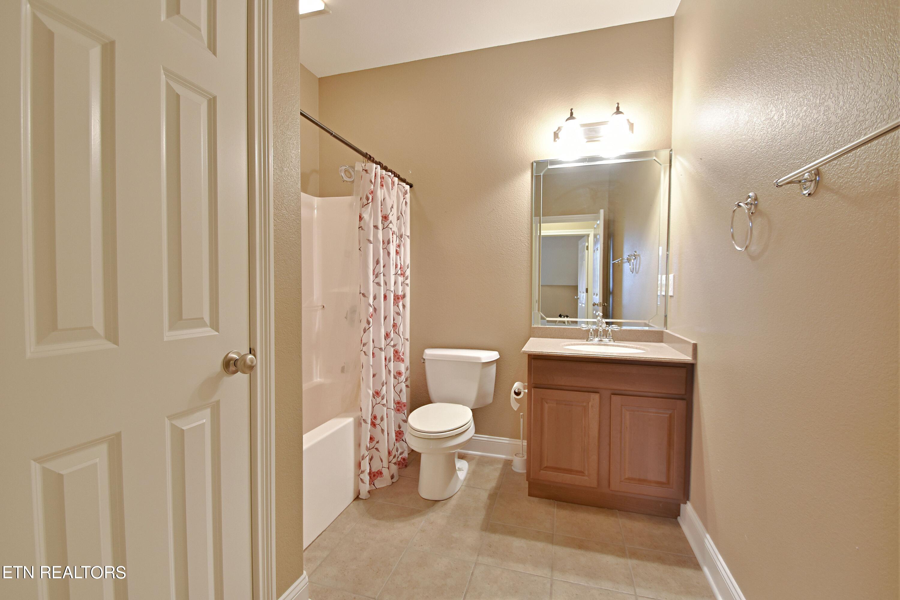 225 Waterford Circle Property Photo 26