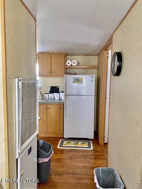 528 Yoakum Lane Property Photo 6