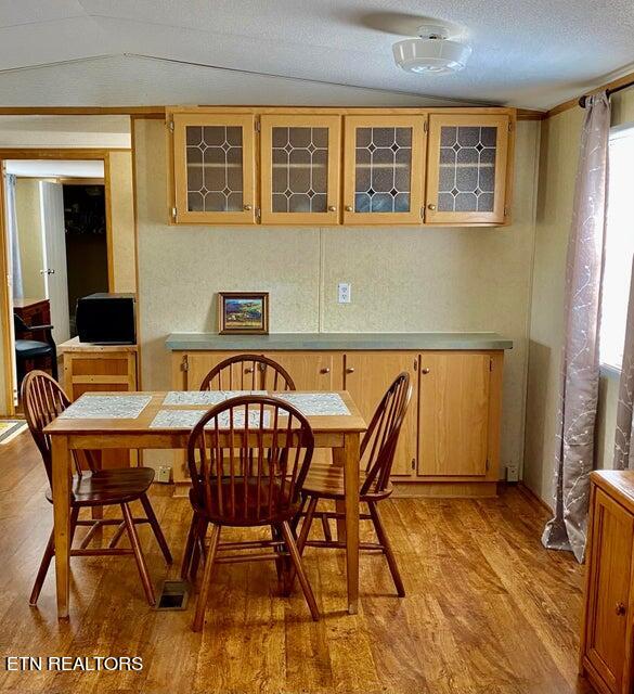 528 Yoakum Lane Property Photo 8