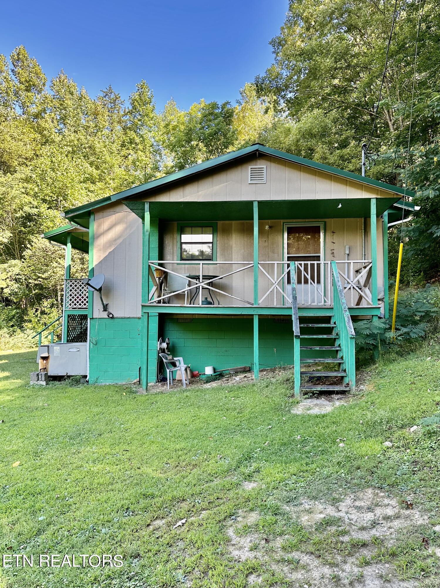 176 Pearly Ward Lane Property Photo 3