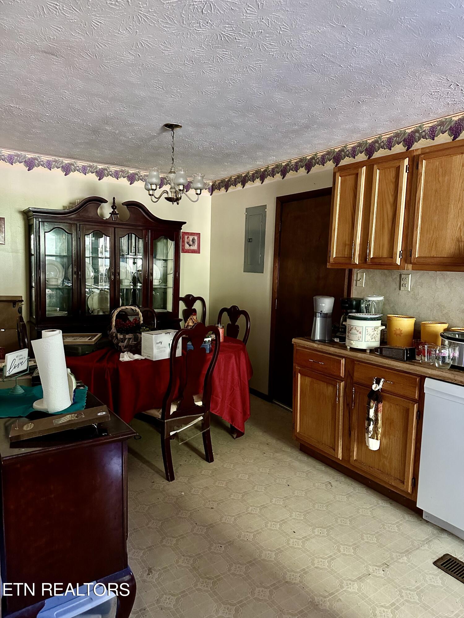 176 Pearly Ward Lane Property Photo 4