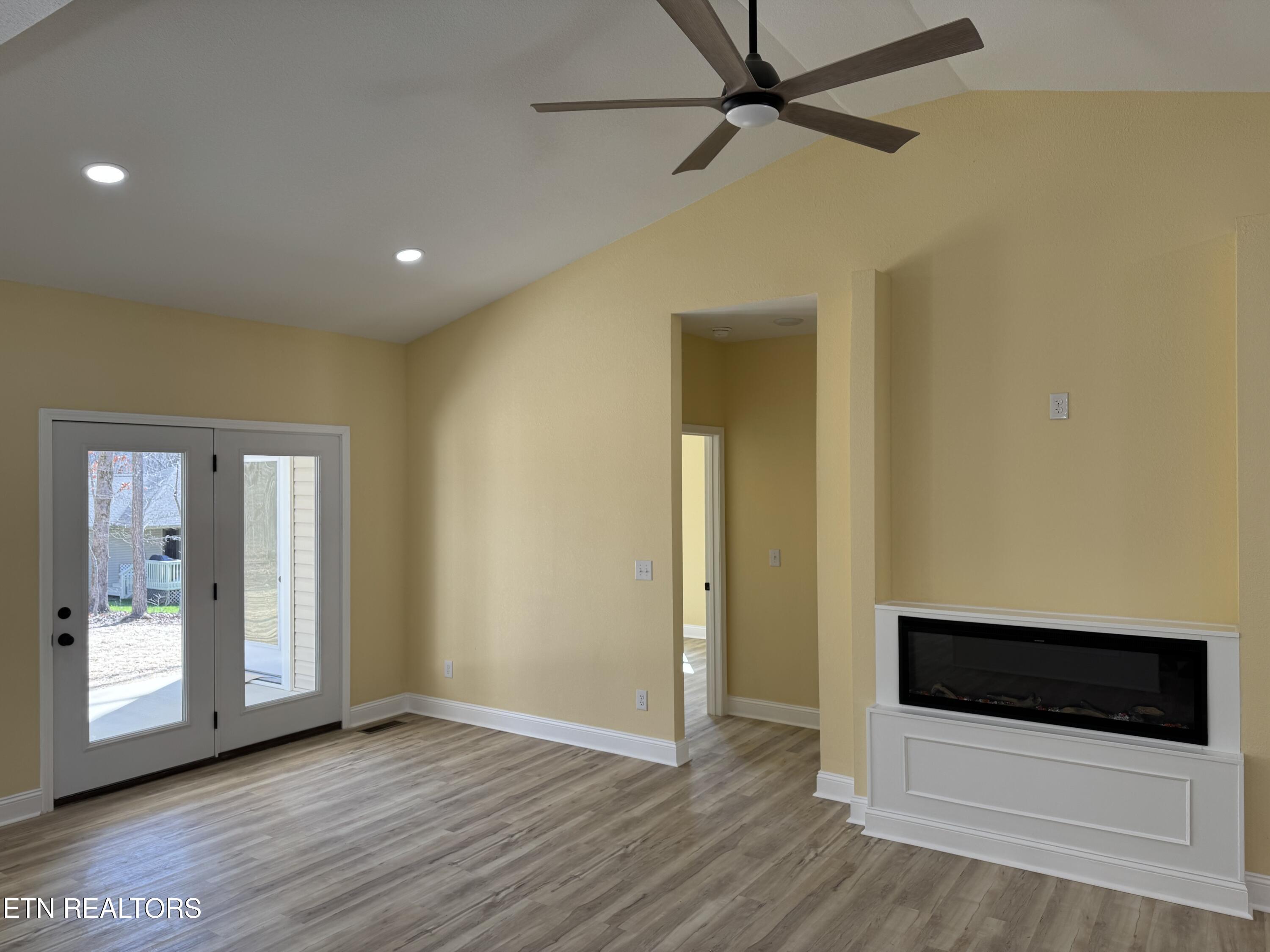 127 Glenwood Drive Property Photo 10